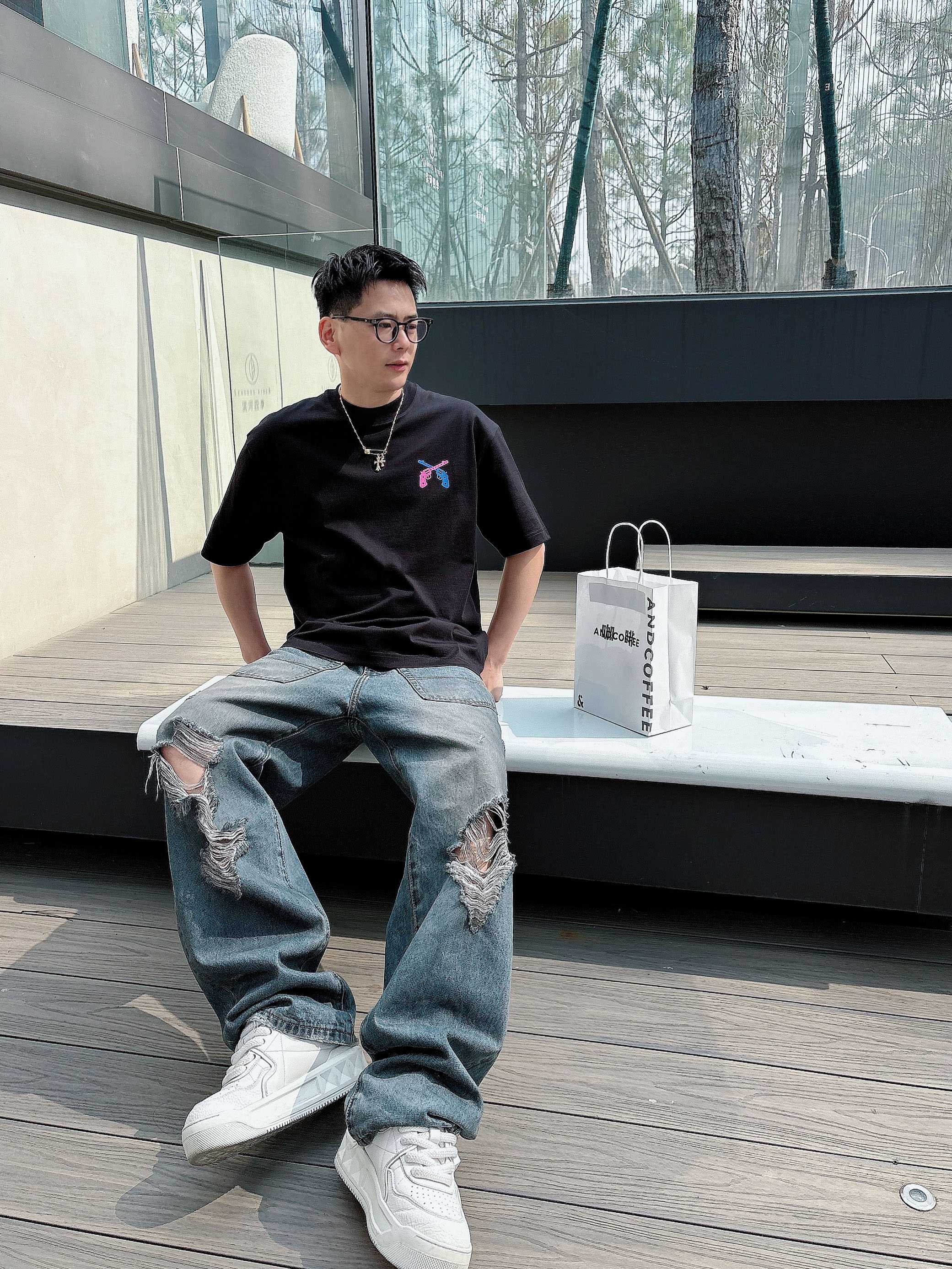     GOODBRAND  2025春夏新款首发专柜最新款短袖圆领T恤 高端订制 设计前卫时尚！品牌l