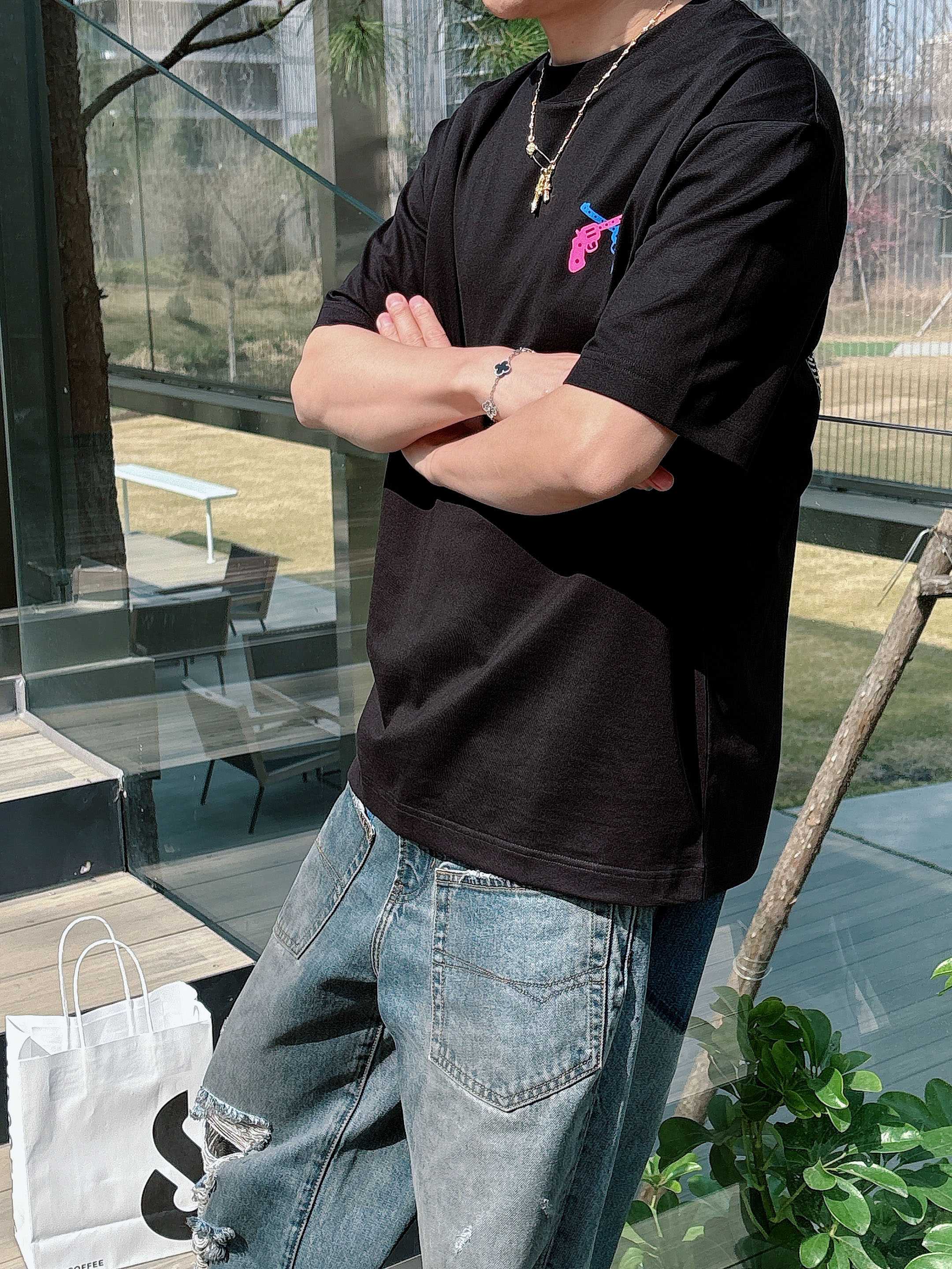     GOODBRAND  2025春夏新款首发专柜最新款短袖圆领T恤 高端订制 设计前卫时尚！品牌l