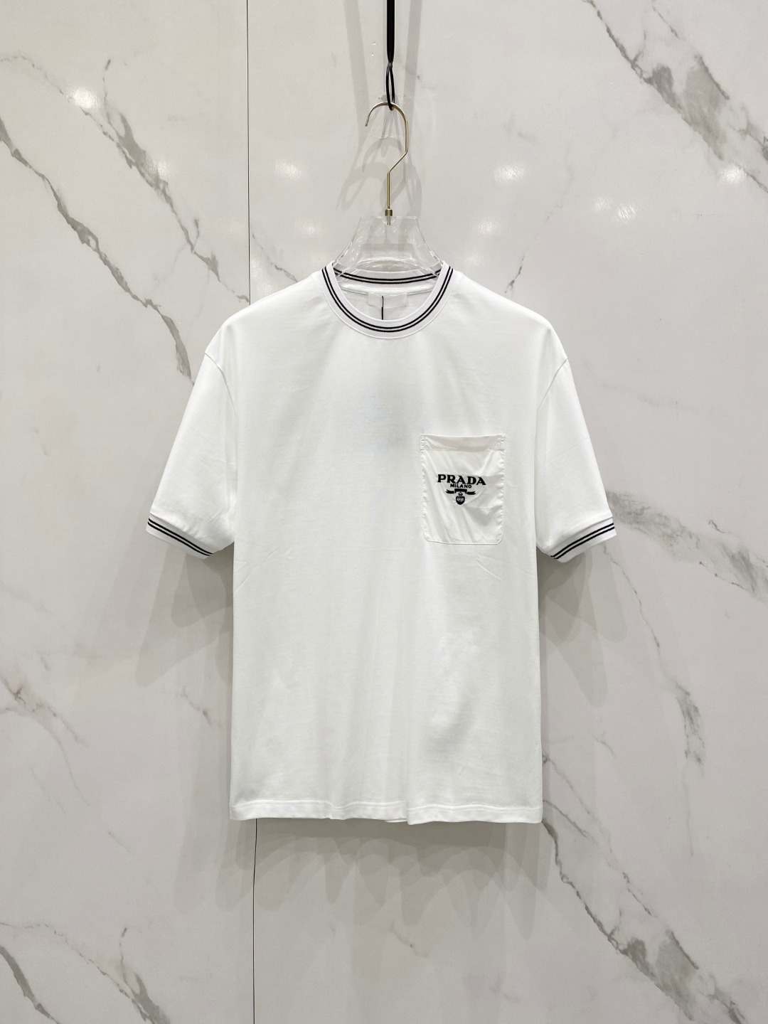 普拉达   2025春夏新款首发专柜最新款短袖圆领T恤 高端订...