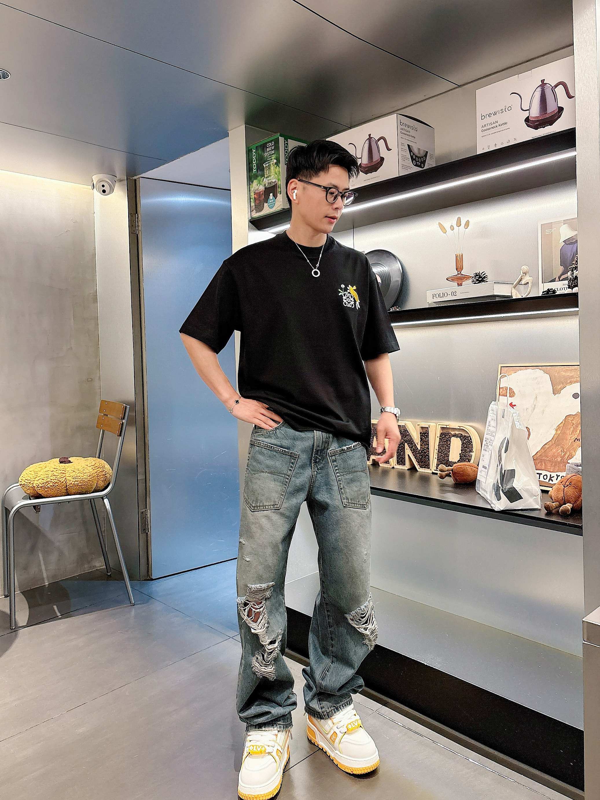     罗意威  2025春夏新款首发专柜最新款短袖圆领T恤 高端订制 设计前卫时尚！品牌logo重工艺