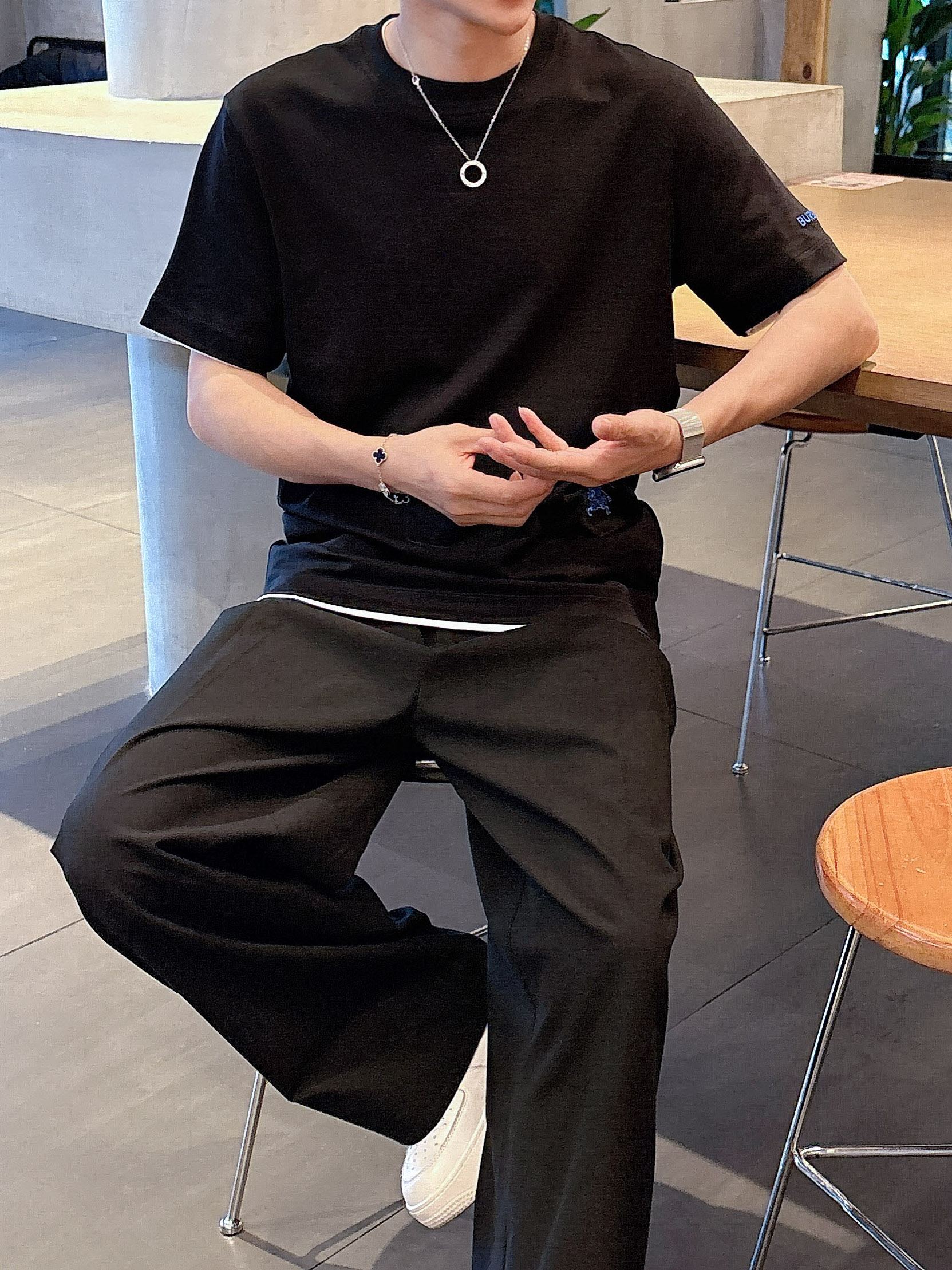     巴宝莉  2025春夏新款首发专柜最新款短袖圆领T恤 高端订制 设计前卫时尚！品牌logo重工艺