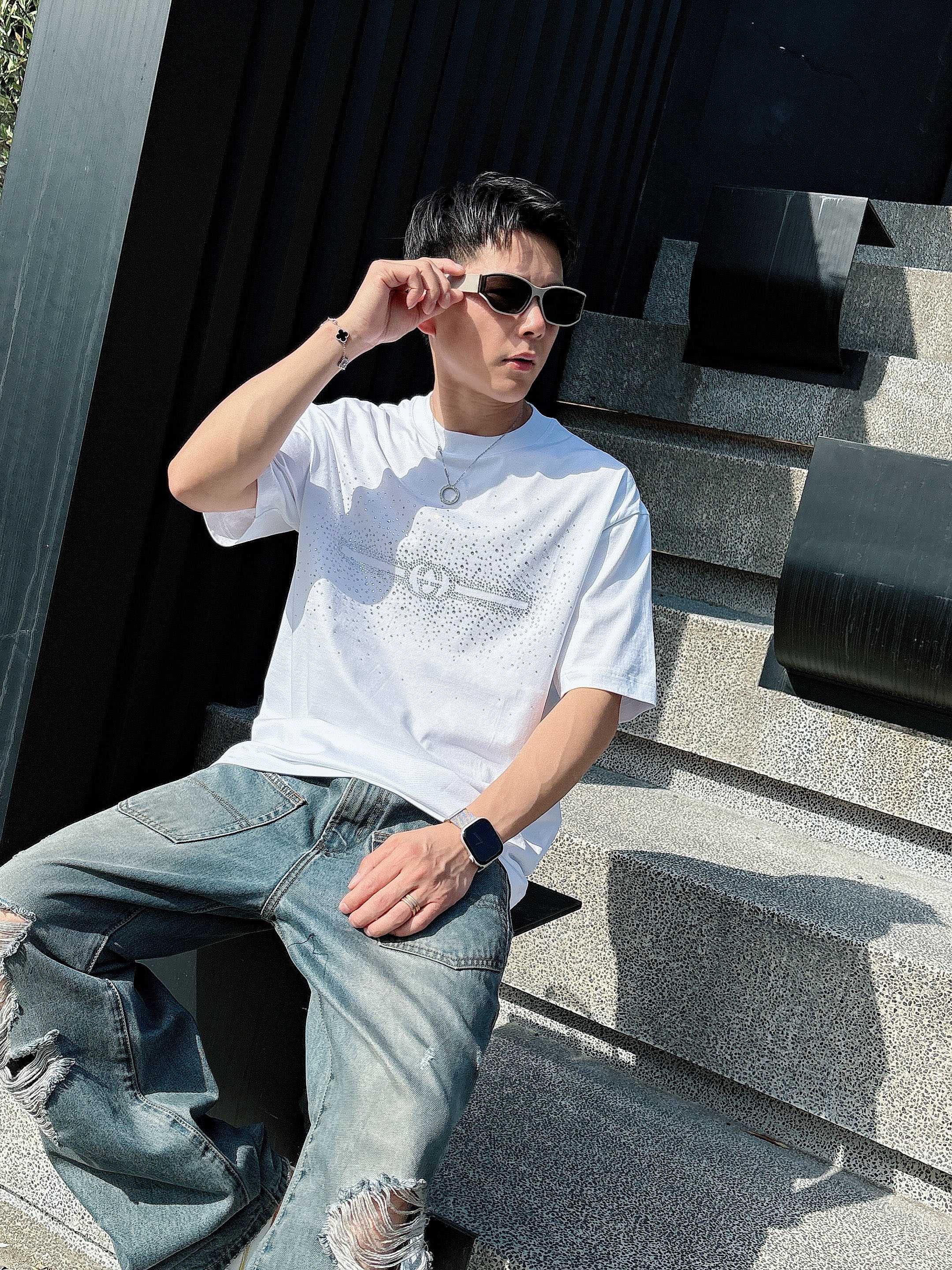 古驰 2025春夏新款首发专柜最新款短袖圆领T恤 高端订制 设计前卫时尚！品牌logo重工艺设计 高端定