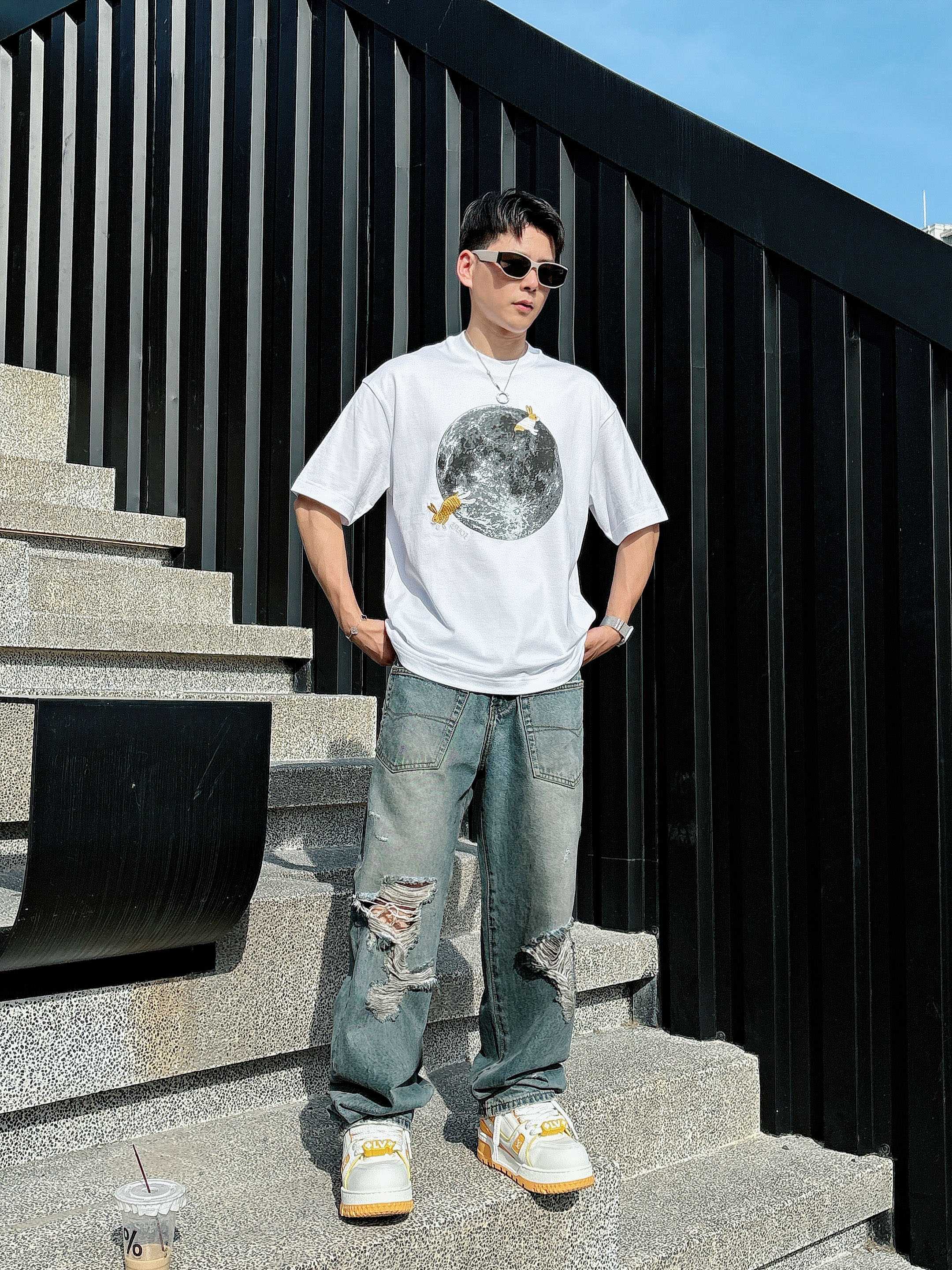 罗意威 2025春夏新款首发专柜最新款短袖圆领T恤 高端订制 设计前卫时尚！品牌logo重工艺设计 高端