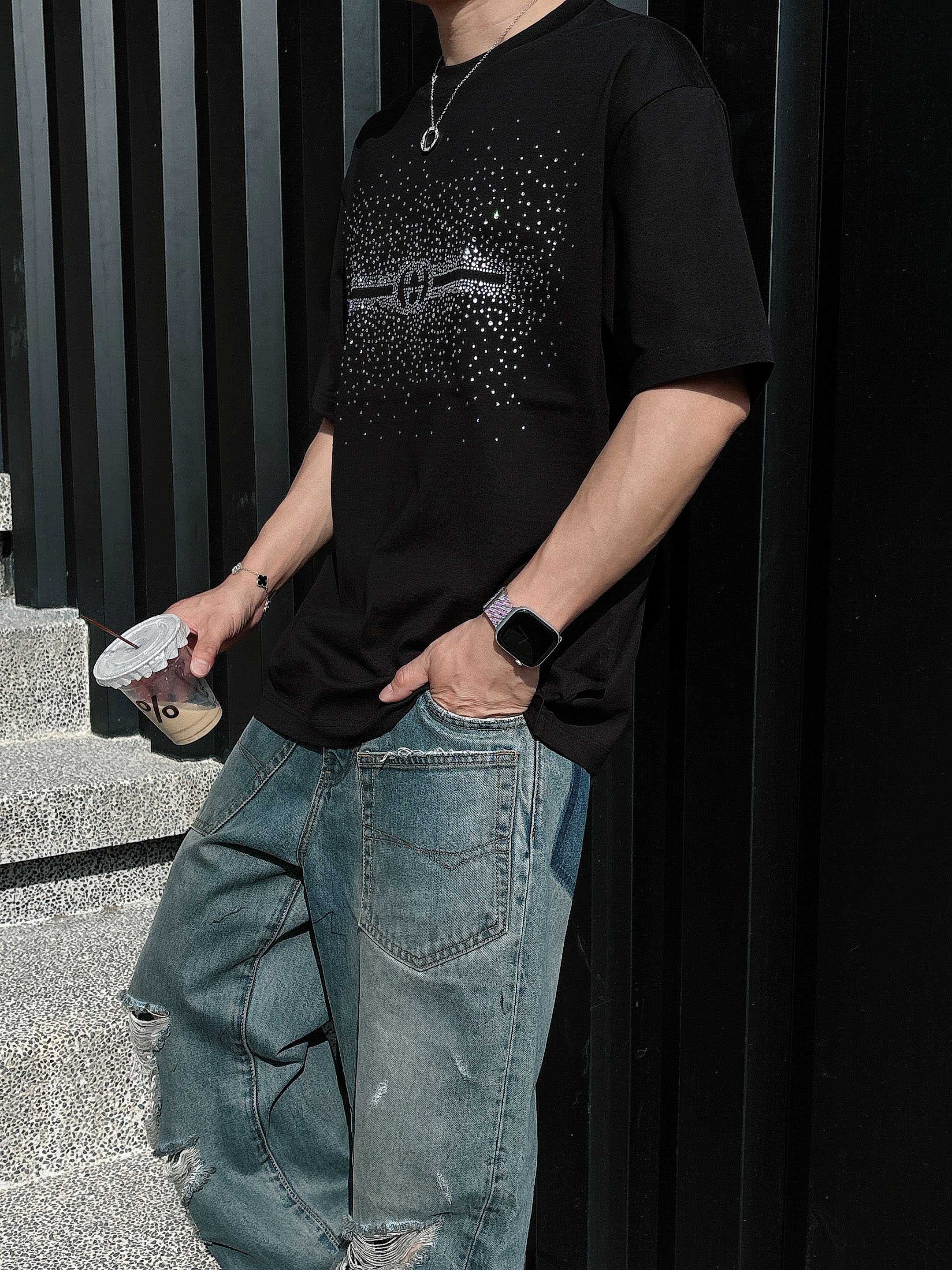 古驰 2025春夏新款首发专柜最新款短袖圆领T恤 高端订制 设计前卫时尚！品牌logo重工艺设计 高端定