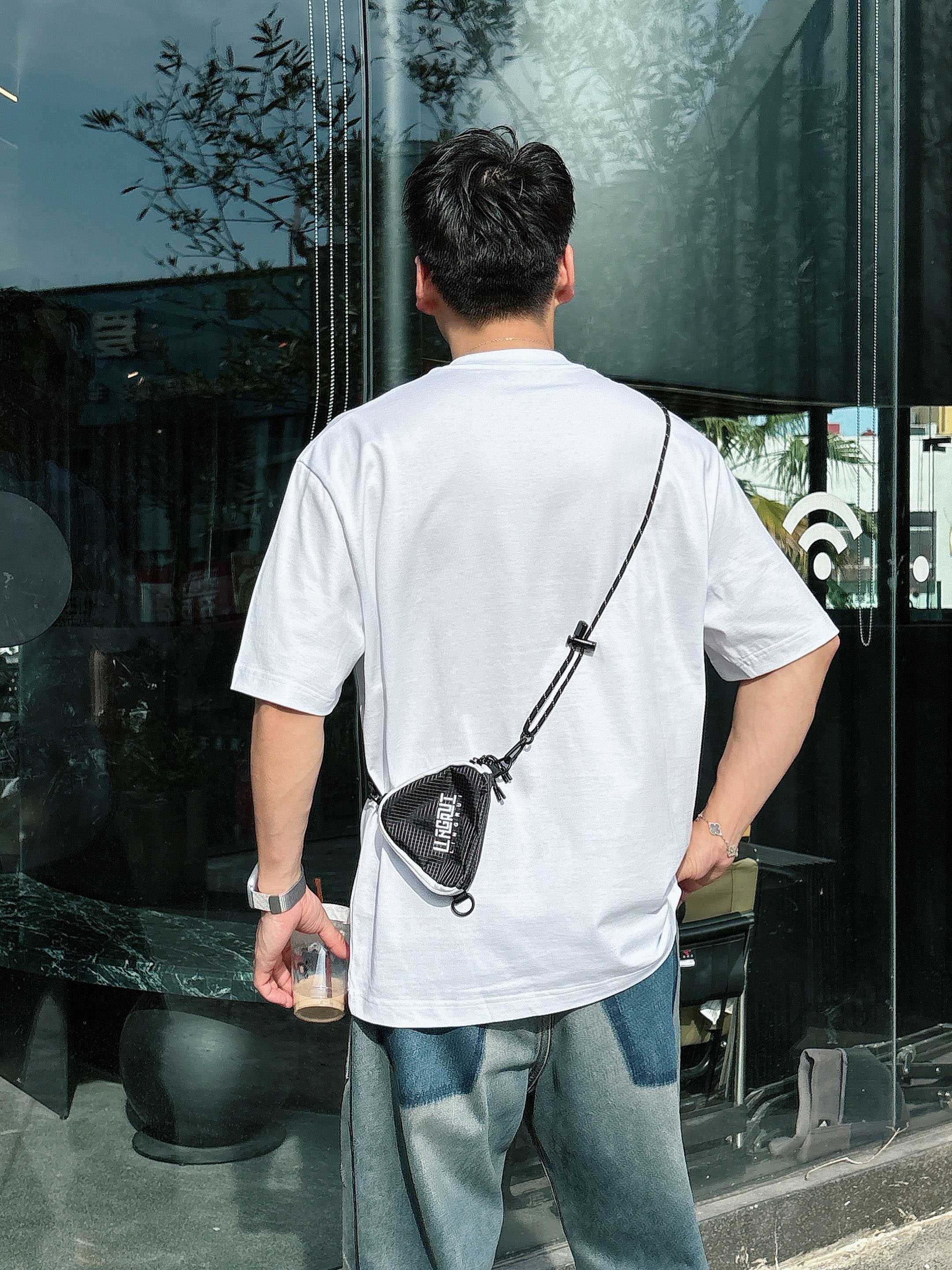 巴黎世家 2025春夏新款首发专柜最新款短袖圆领T恤 高端订制 设计前卫时尚！品牌logo重工艺设计 高