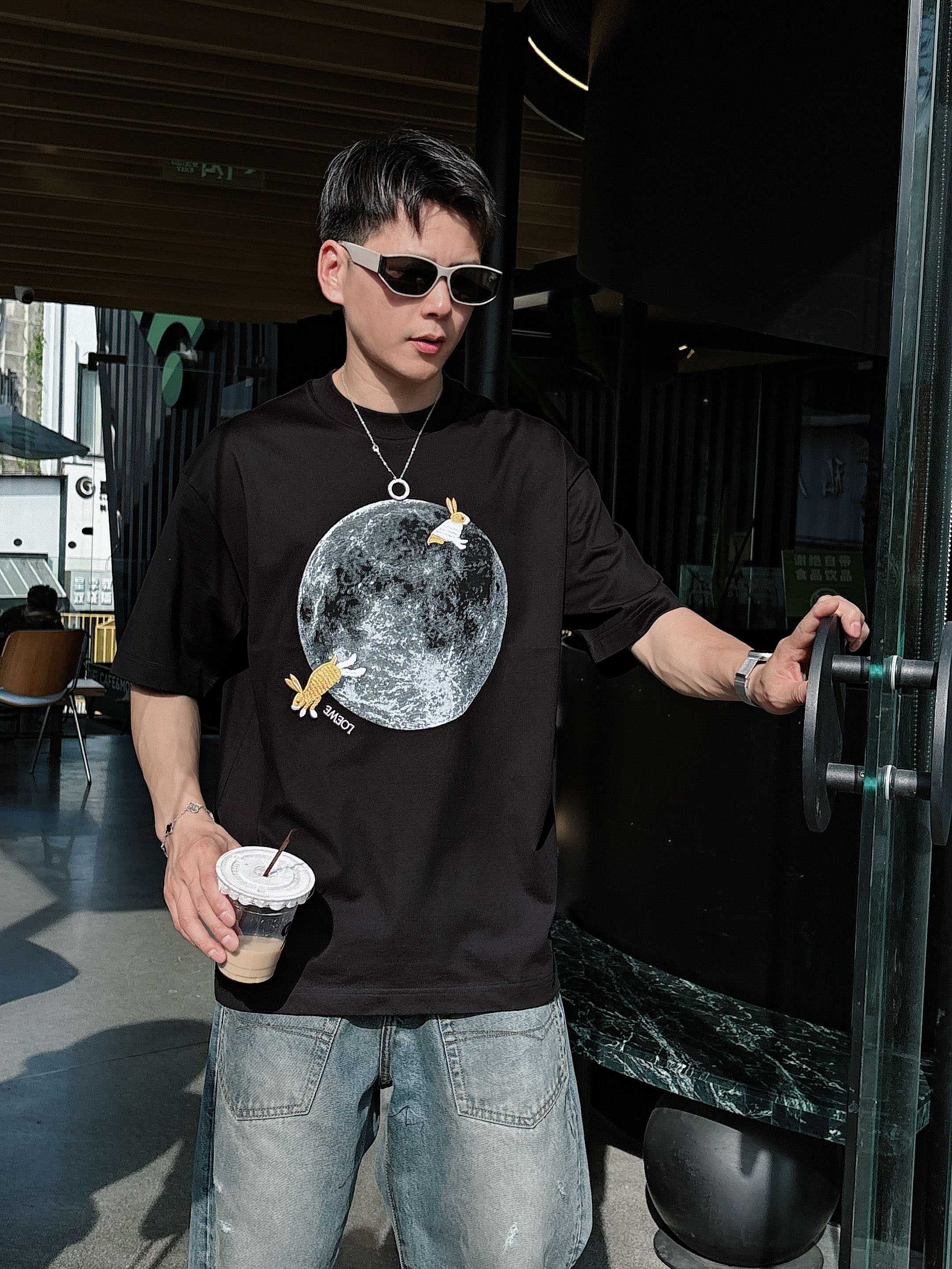 罗意威 2025春夏新款首发专柜最新款短袖圆领T恤 高端订制 设计前卫时尚！品牌logo重工艺设计 高端