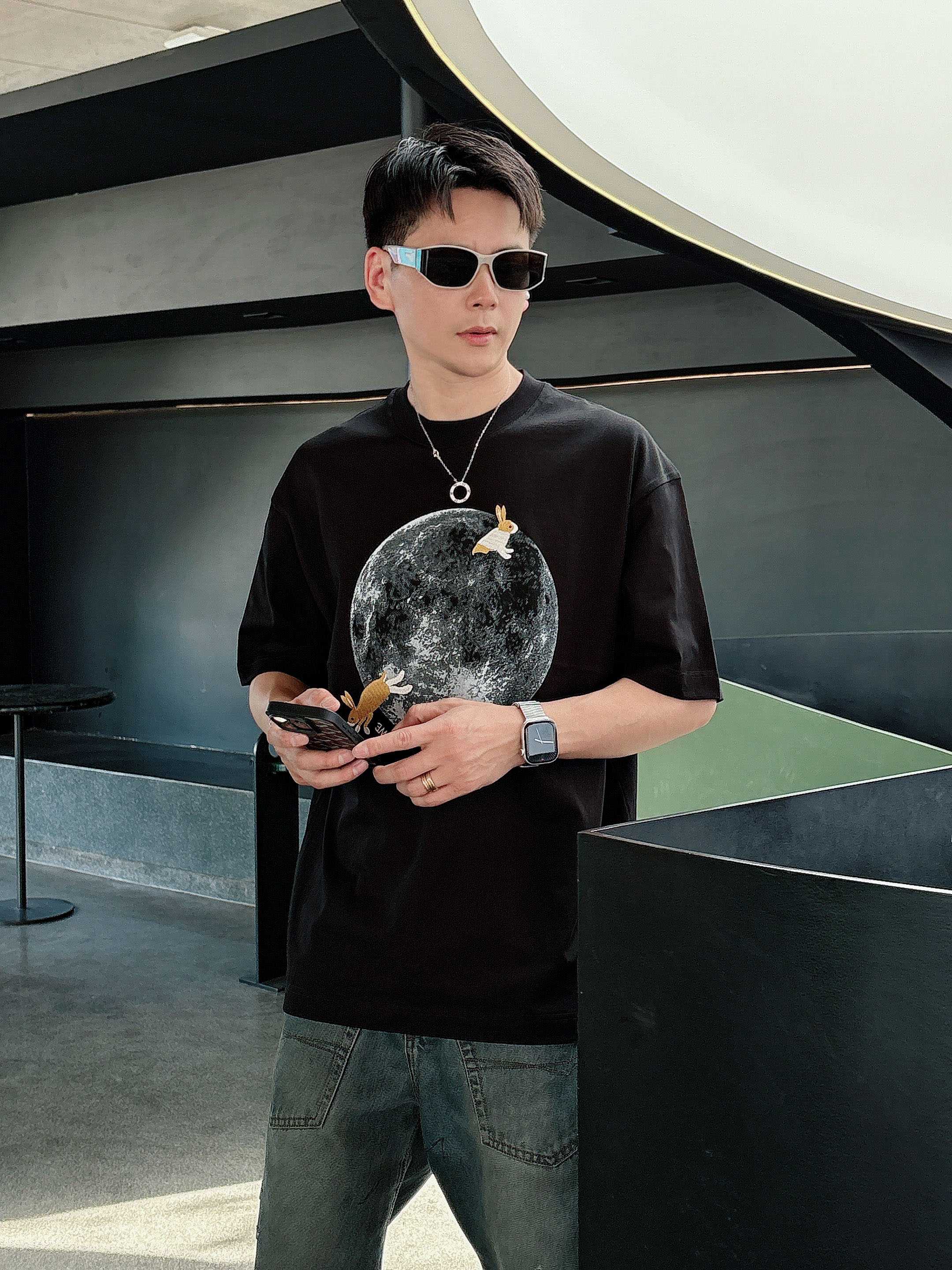 罗意威 2025春夏新款首发专柜最新款短袖圆领T恤 高端订制 设计前卫时尚！品牌logo重工艺设计 高端