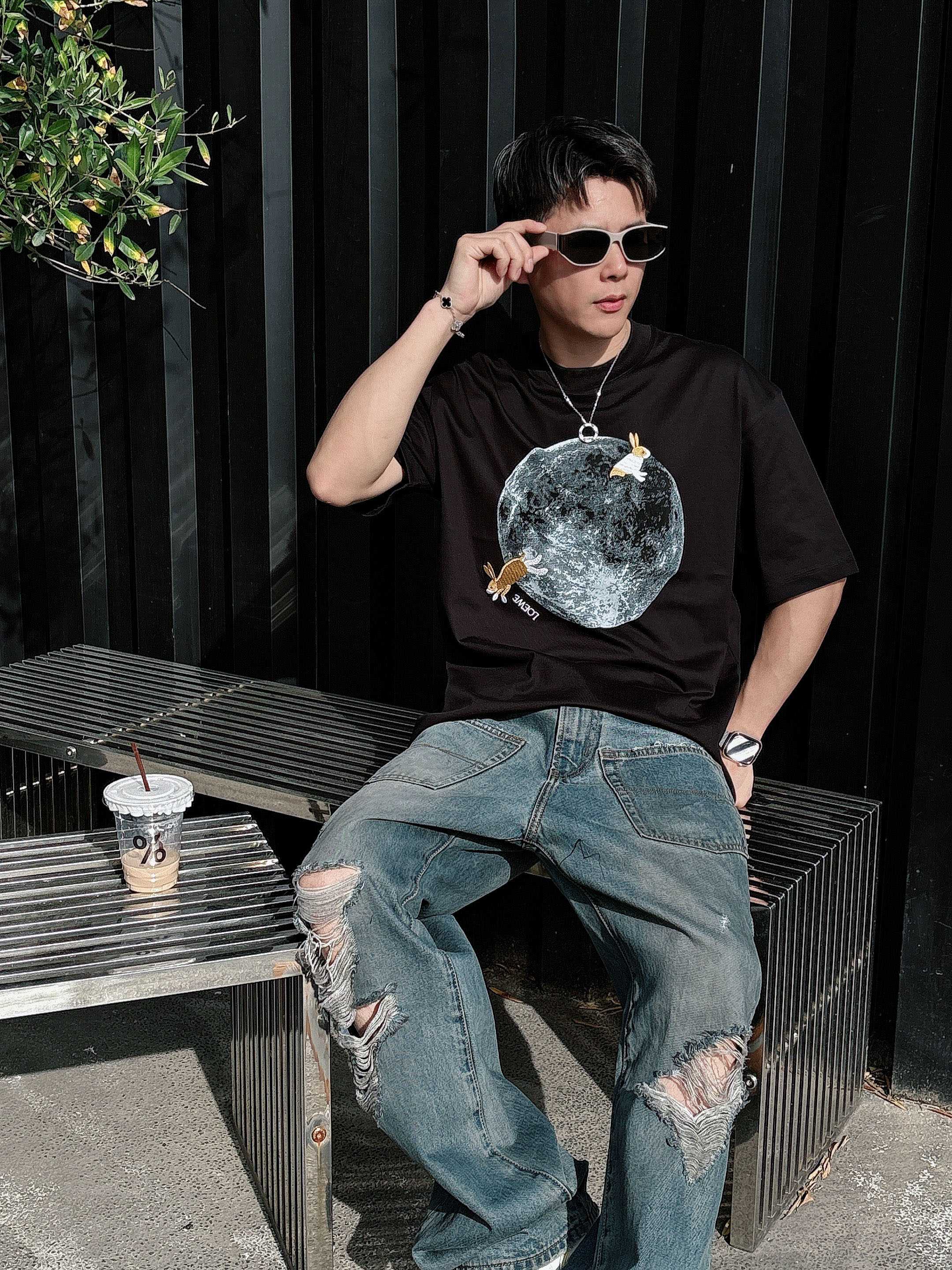 罗意威 2025春夏新款首发专柜最新款短袖圆领T恤 高端订制 设计前卫时尚！品牌logo重工艺设计 高端