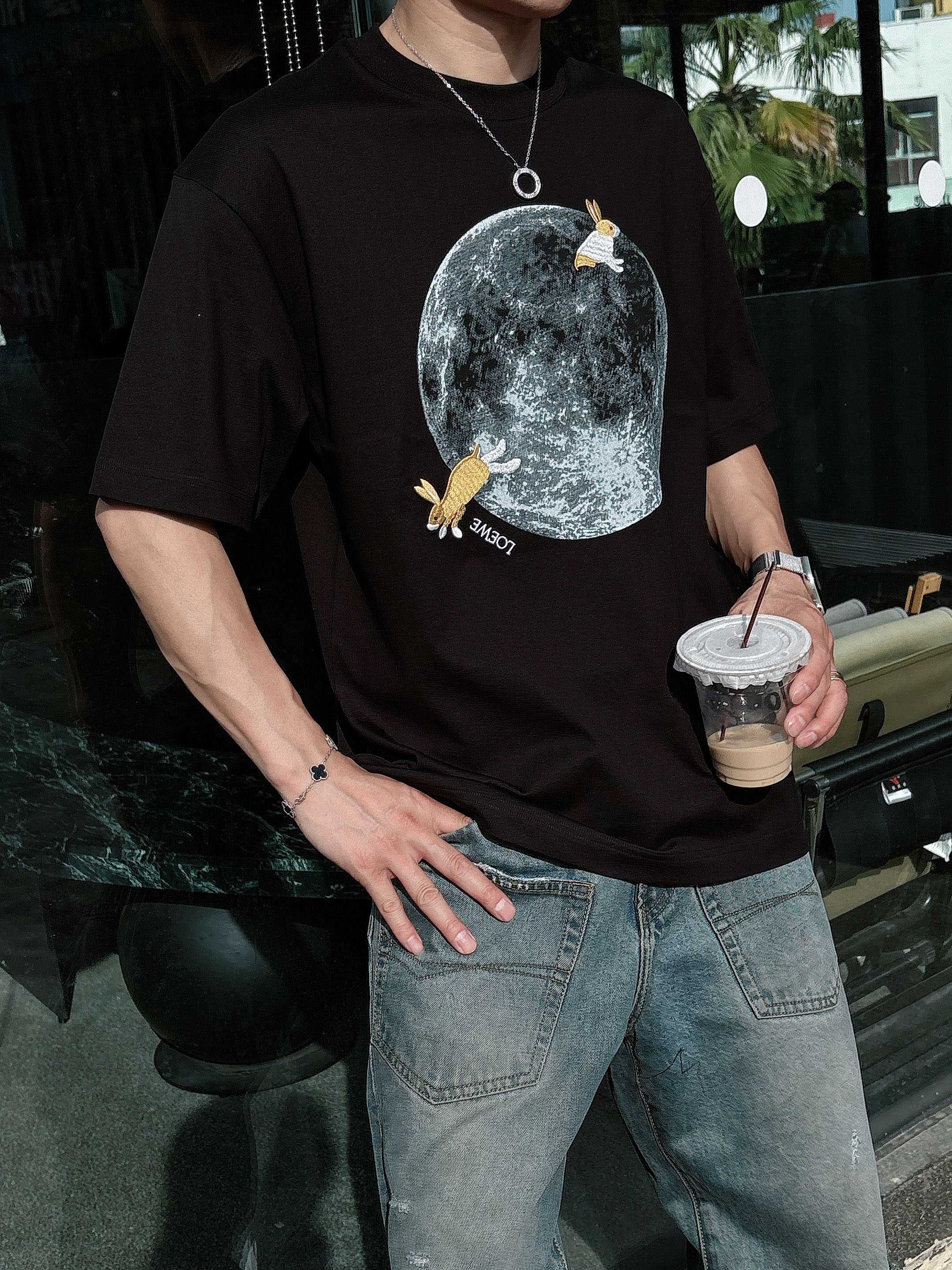 罗意威 2025春夏新款首发专柜最新款短袖圆领T恤 高端订制 设计前卫时尚！品牌logo重工艺设计 高端