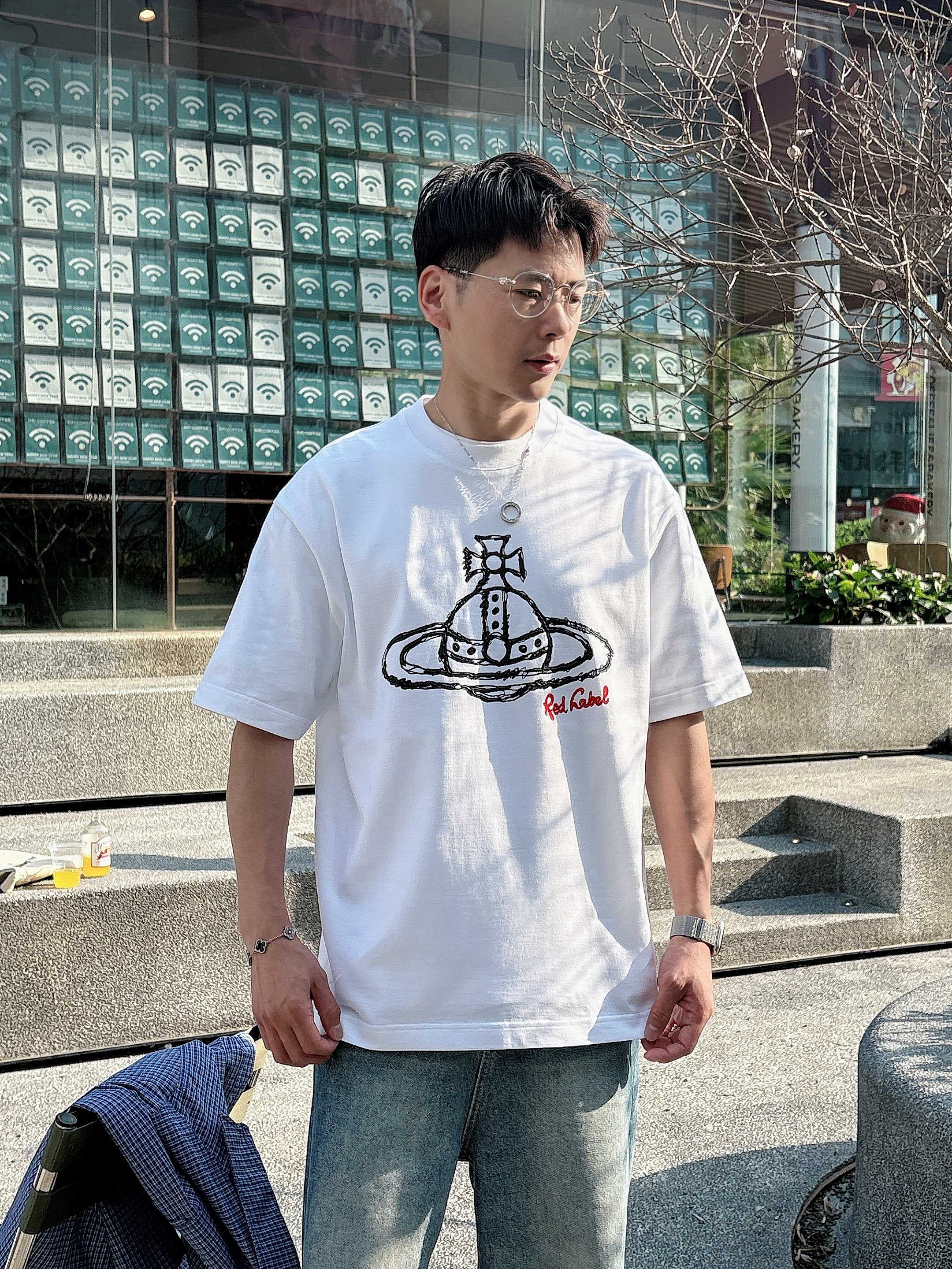 西太后 2025春夏新款首发专柜最新款短袖圆领T恤 高端订制 设计前卫时尚！品牌logo重工艺设计 高端