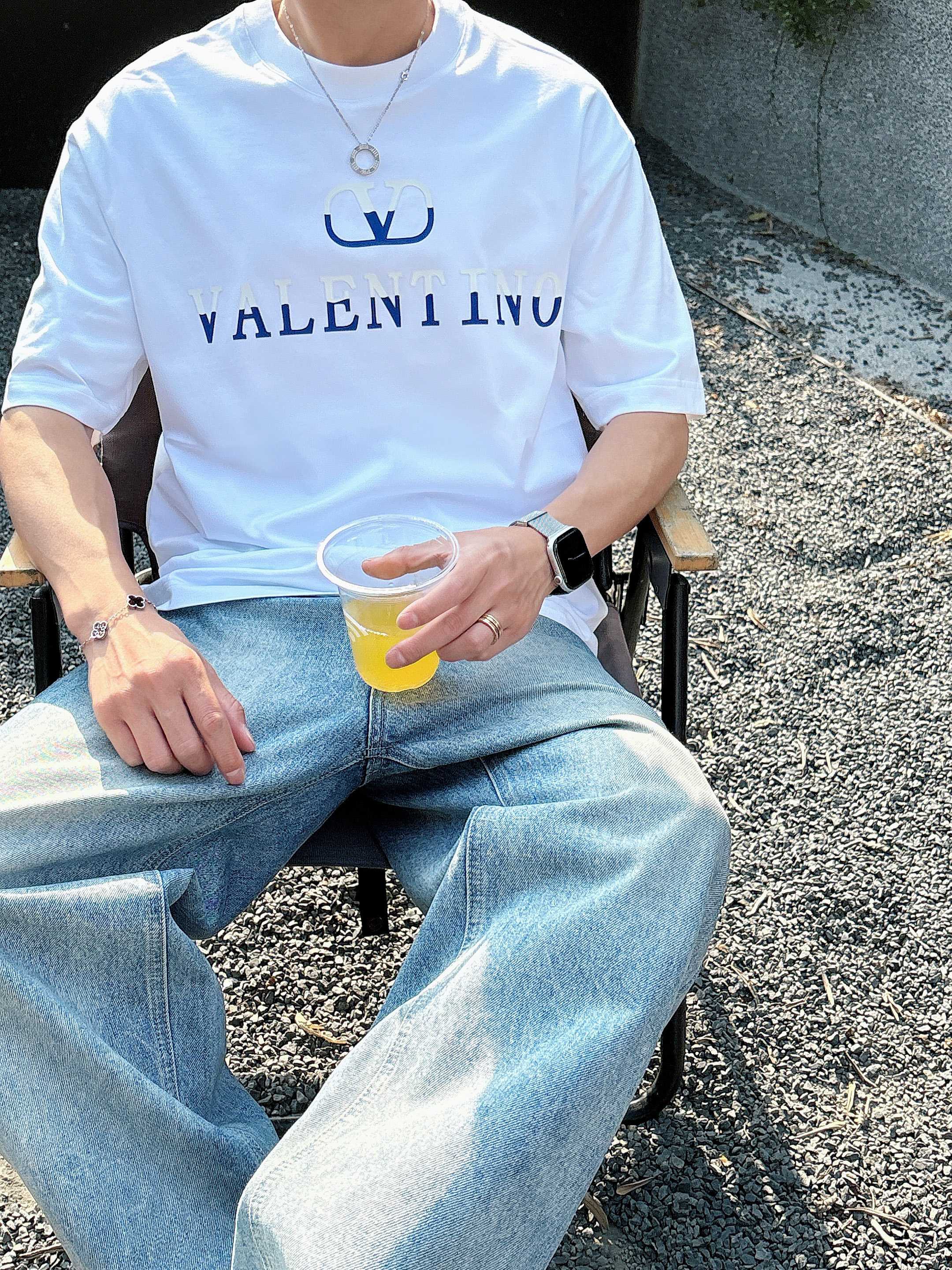 华伦天奴 2025春夏新款首发专柜最新款短袖圆领T恤 高端订制 设计前卫时尚！品牌logo重工艺设计 高