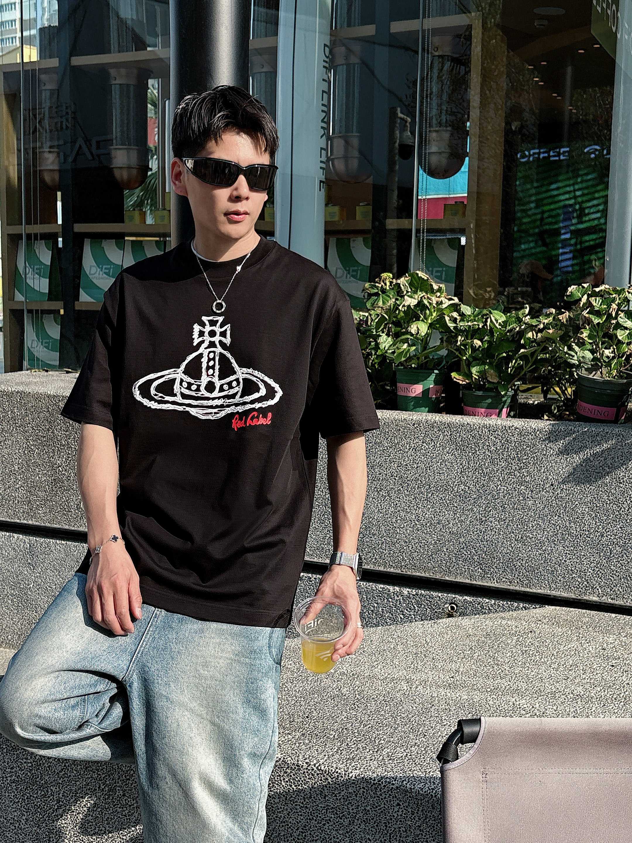 西太后 2025春夏新款首发专柜最新款短袖圆领T恤 高端订制 设计前卫时尚！品牌logo重工艺设计 高端