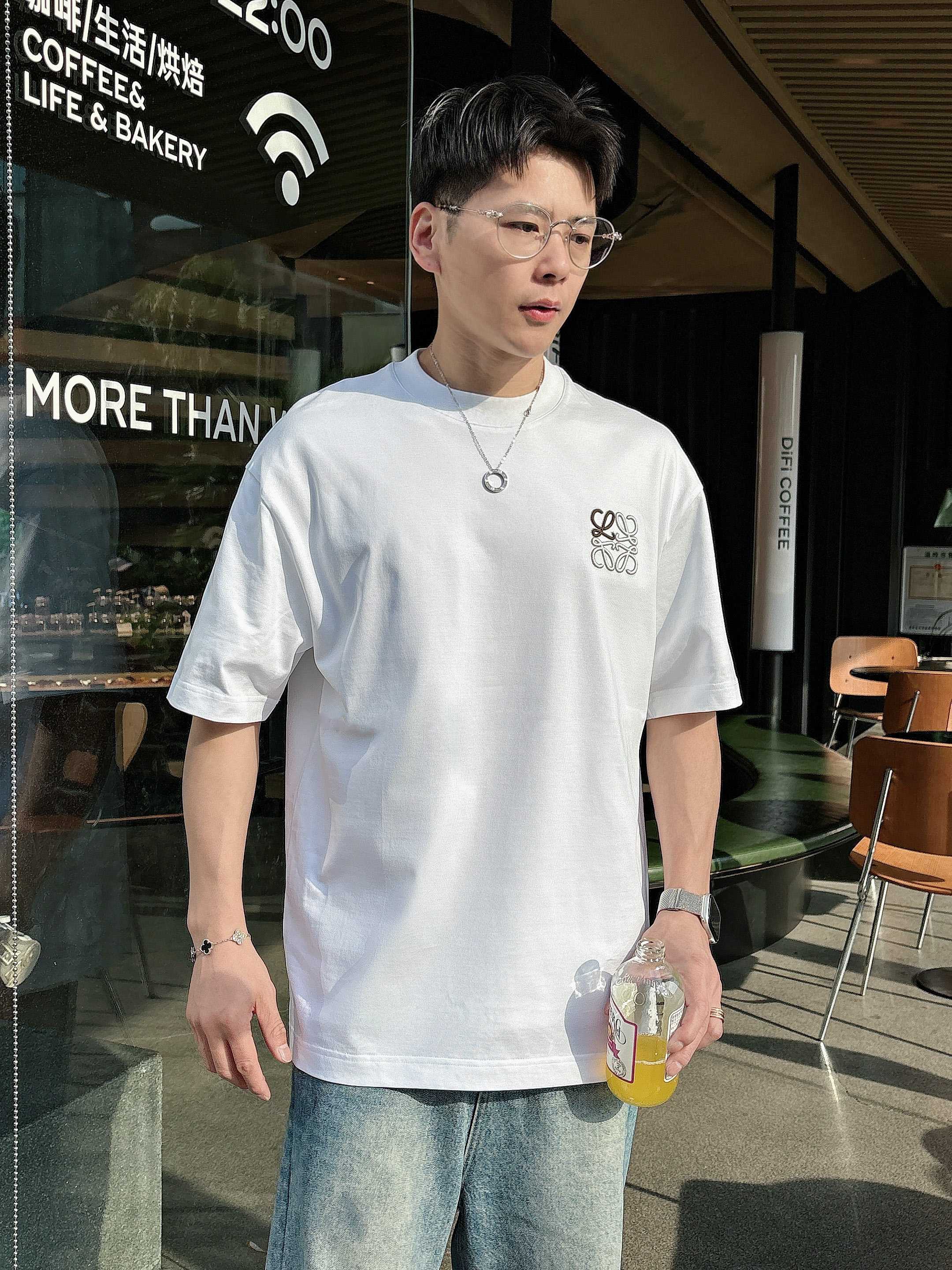 罗意威 2025春夏新款首发专柜最新款短袖圆领T恤 高端订制 设计前卫时尚！品牌logo重工艺设计 高端