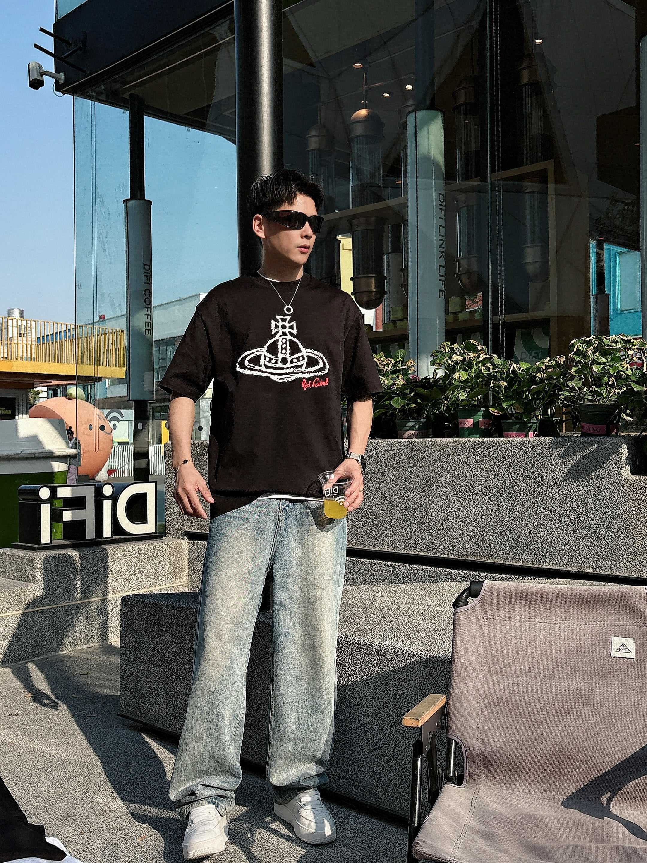 西太后 2025春夏新款首发专柜最新款短袖圆领T恤 高端订制 设计前卫时尚！品牌logo重工艺设计 高端