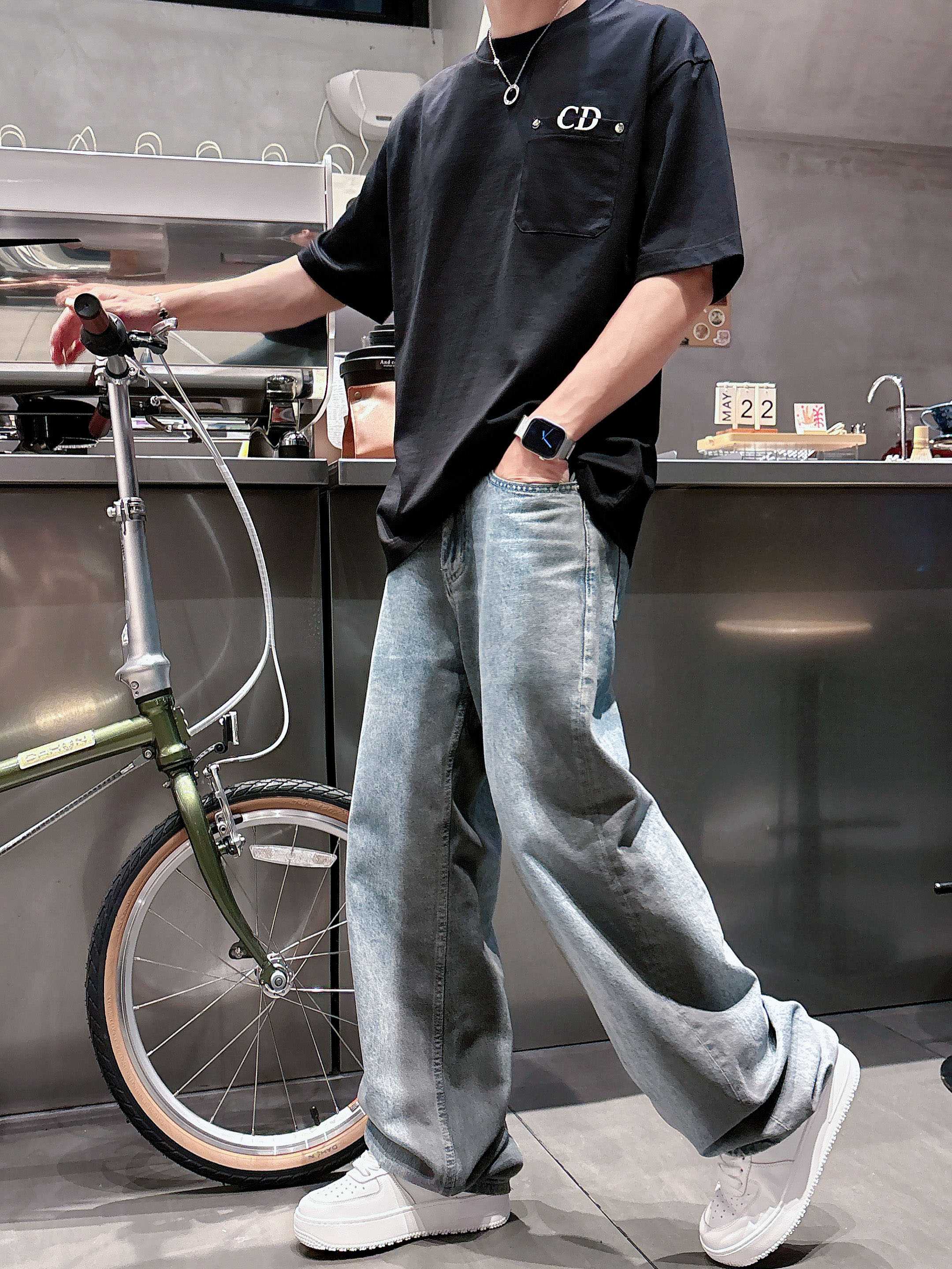 迪奥 2025春夏新款首发专柜最新款短袖圆领T恤 高端订制 设计前卫时尚！品牌logo重工艺设计 高端定