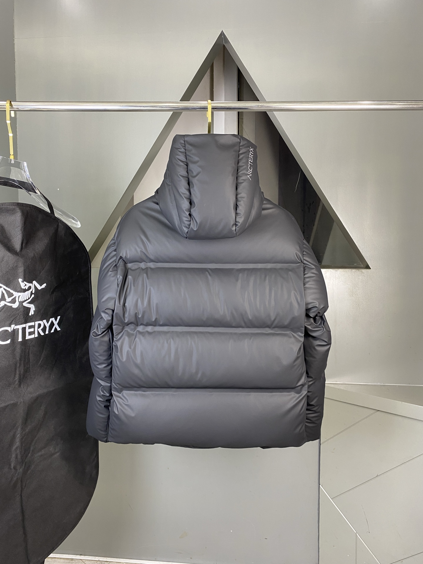 ，高版本-羽绒上新⬆️ 𝘼𝙍𝘾‘𝙏𝙀𝙍𝙔𝙓 𝘽𝙀𝙏𝘼 𝘿𝙊𝙒𝙉 𝙄𝙉𝙎𝙐𝙇𝘼𝙏𝙀𝘿 𝙅𝘼𝘾𝙆𝙀𝙏-𝙈𝙀𝙉