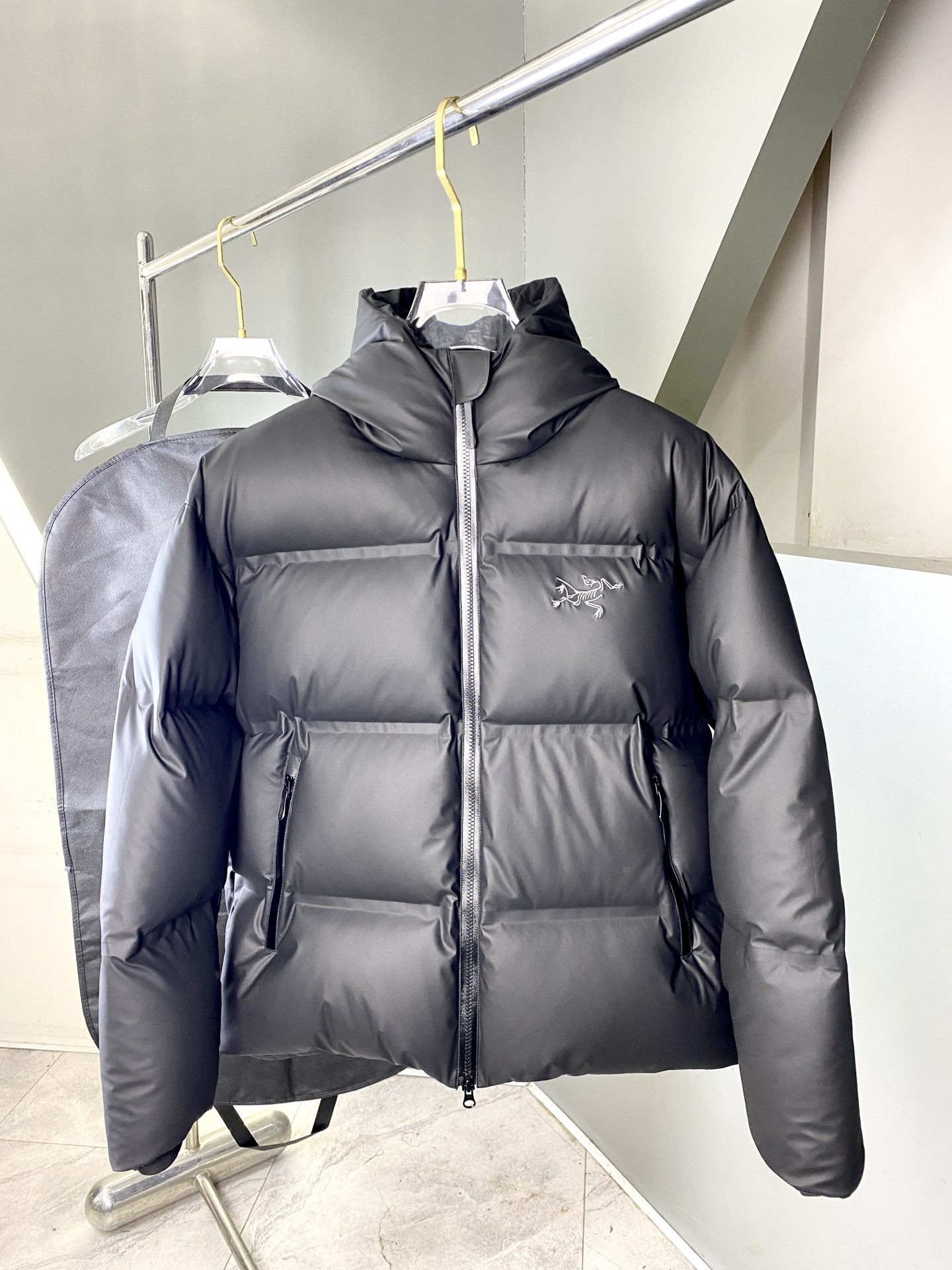 ，高版本-羽绒上新⬆️ 𝘼𝙍𝘾‘𝙏𝙀𝙍𝙔𝙓 𝘽𝙀𝙏𝘼 𝘿𝙊𝙒𝙉 𝙄𝙉𝙎𝙐𝙇𝘼𝙏𝙀𝘿 𝙅𝘼𝘾𝙆𝙀𝙏-𝙈𝙀𝙉