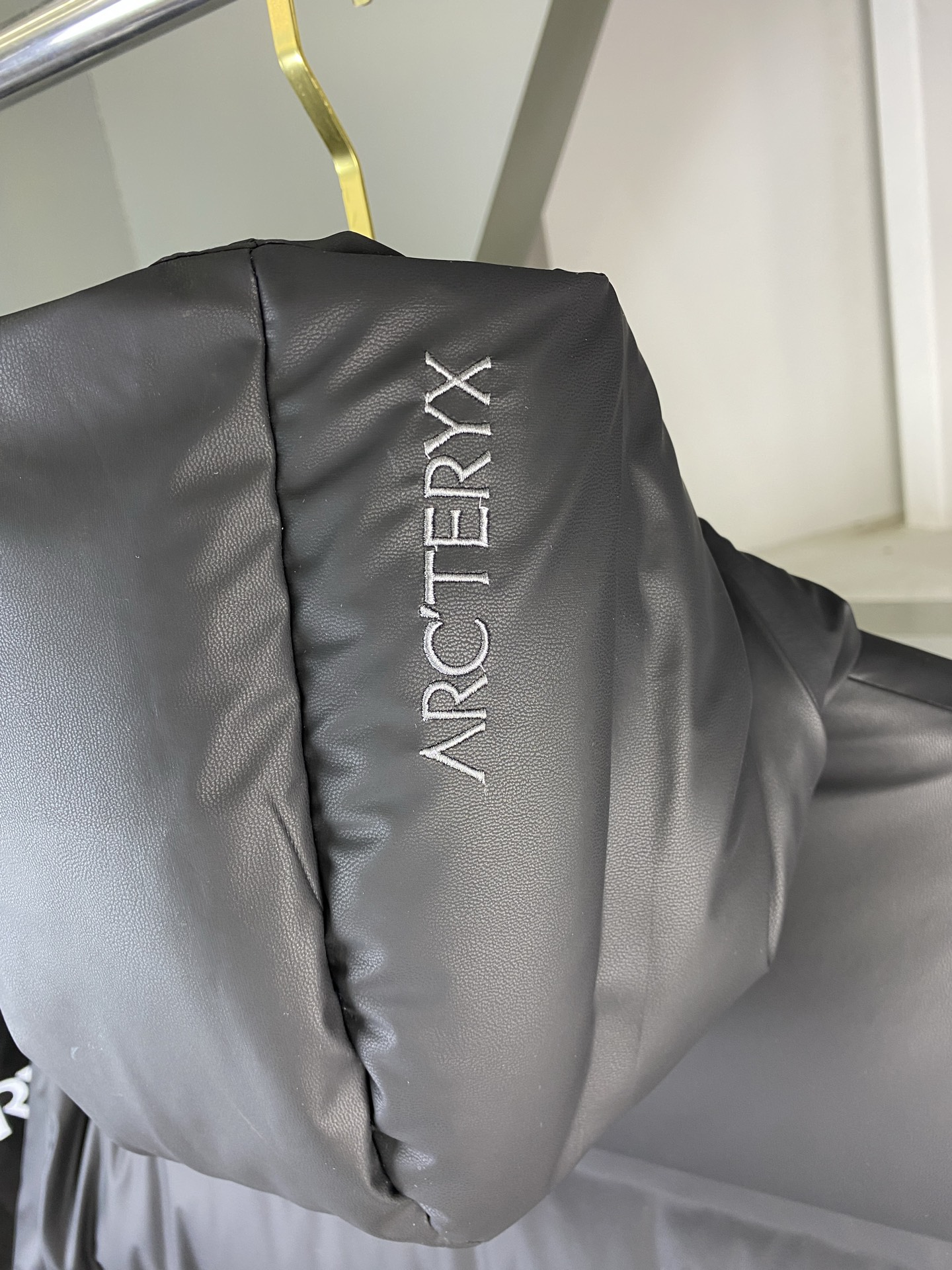 ，高版本-羽绒上新⬆️ 𝘼𝙍𝘾‘𝙏𝙀𝙍𝙔𝙓 𝘽𝙀𝙏𝘼 𝘿𝙊𝙒𝙉 𝙄𝙉𝙎𝙐𝙇𝘼𝙏𝙀𝘿 𝙅𝘼𝘾𝙆𝙀𝙏-𝙈𝙀𝙉