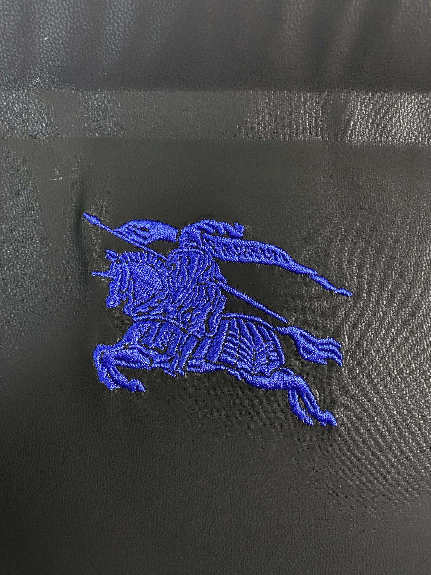 ，高版本-羽绒上新⬆️ Burberry 巴宝莉黑科技压胶羽绒外套(⚠️压胶高版本) 冬装新品，高端定制