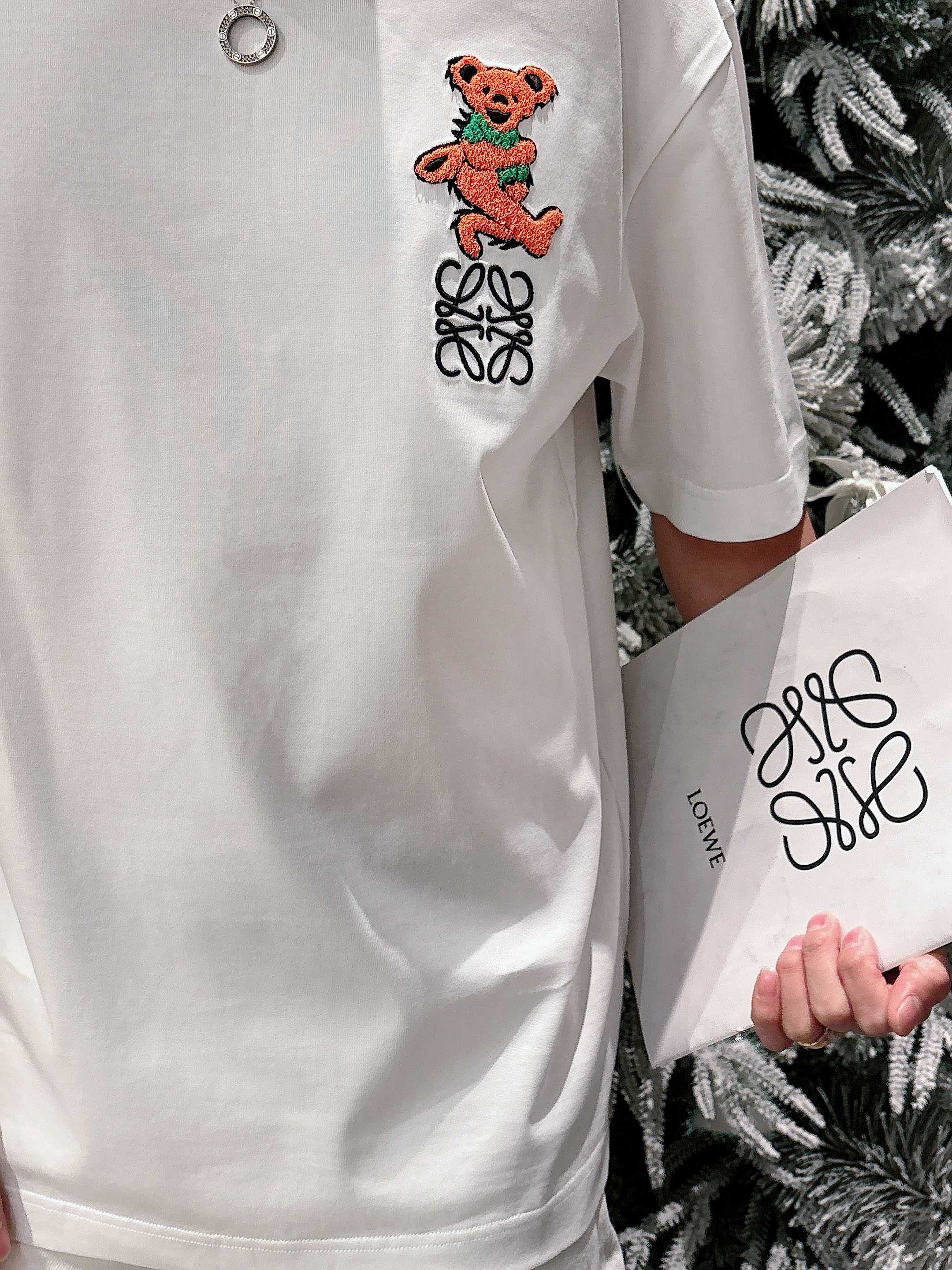 【 罗意威 2026春夏 · 高阶定制T恤】🔹 核心面料：秘鲁进口匹马棉 × 顶级丝光工艺🔹 核心体感：