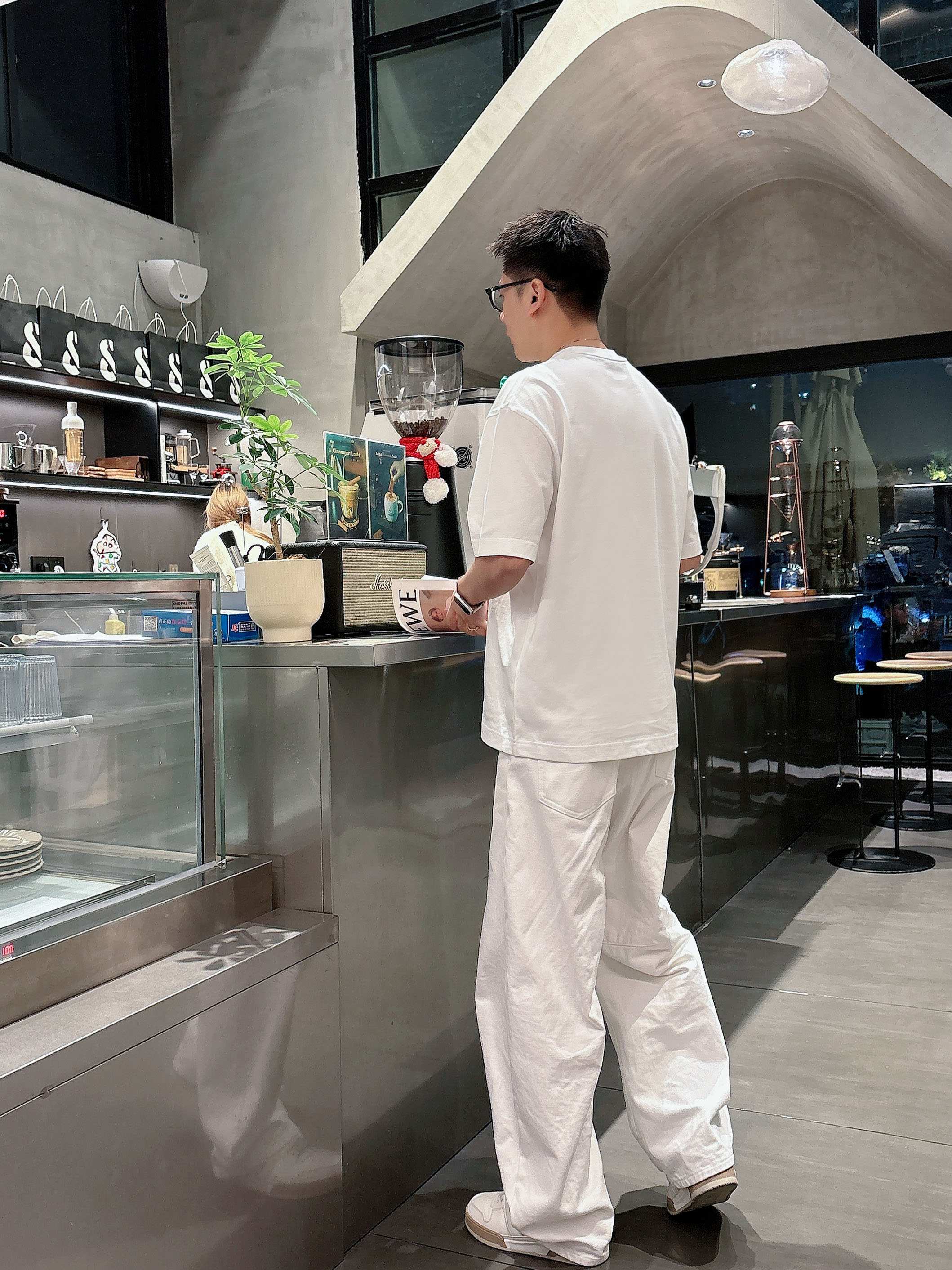 【 罗意威 2026春夏 · 高阶定制T恤】🔹 核心面料：秘鲁进口匹马棉 × 顶级丝光工艺🔹 核心体感：