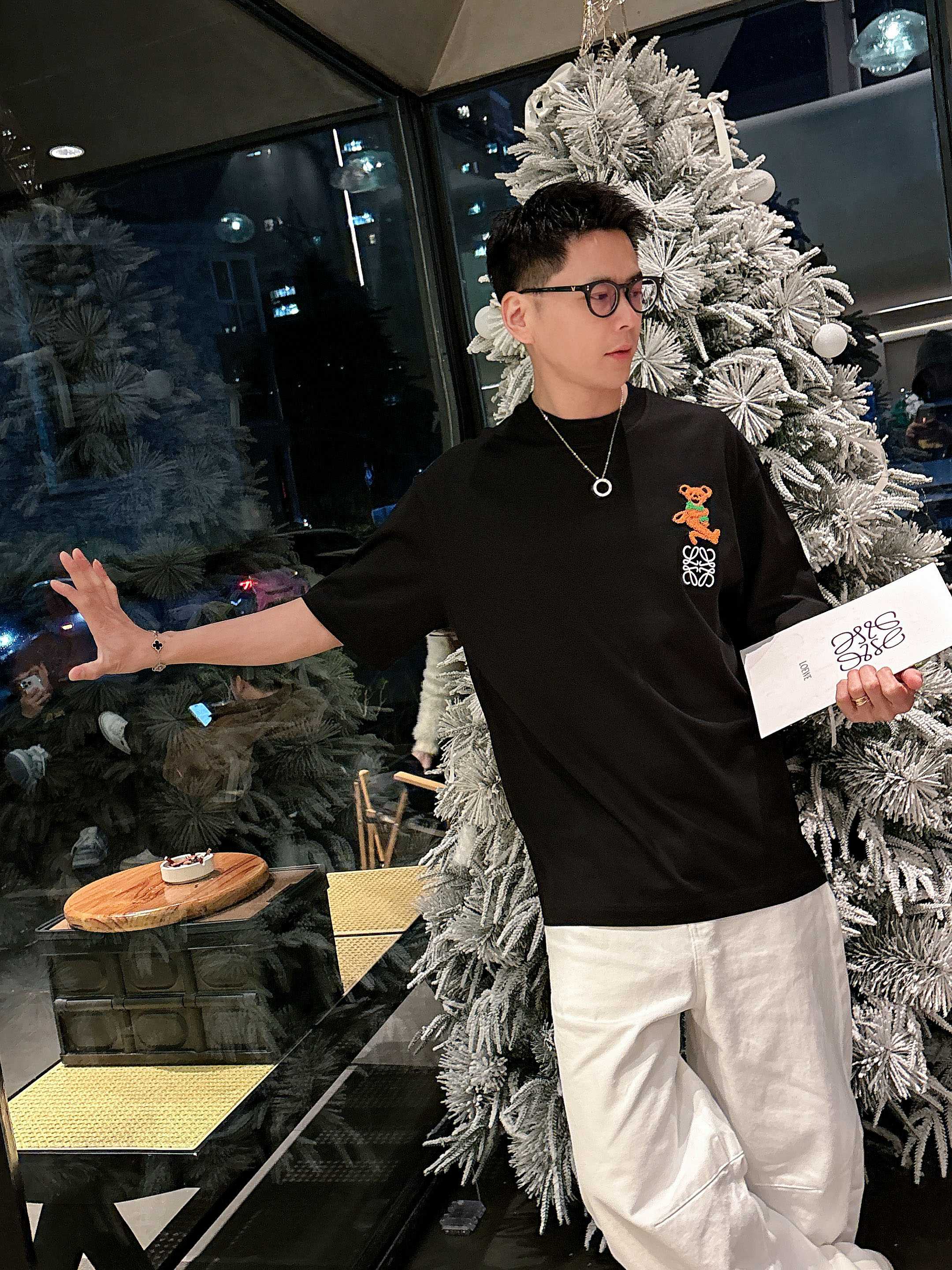 【 罗意威 2026春夏 · 高阶定制T恤】🔹 核心面料：秘鲁进口匹马棉 × 顶级丝光工艺🔹 核心体感：