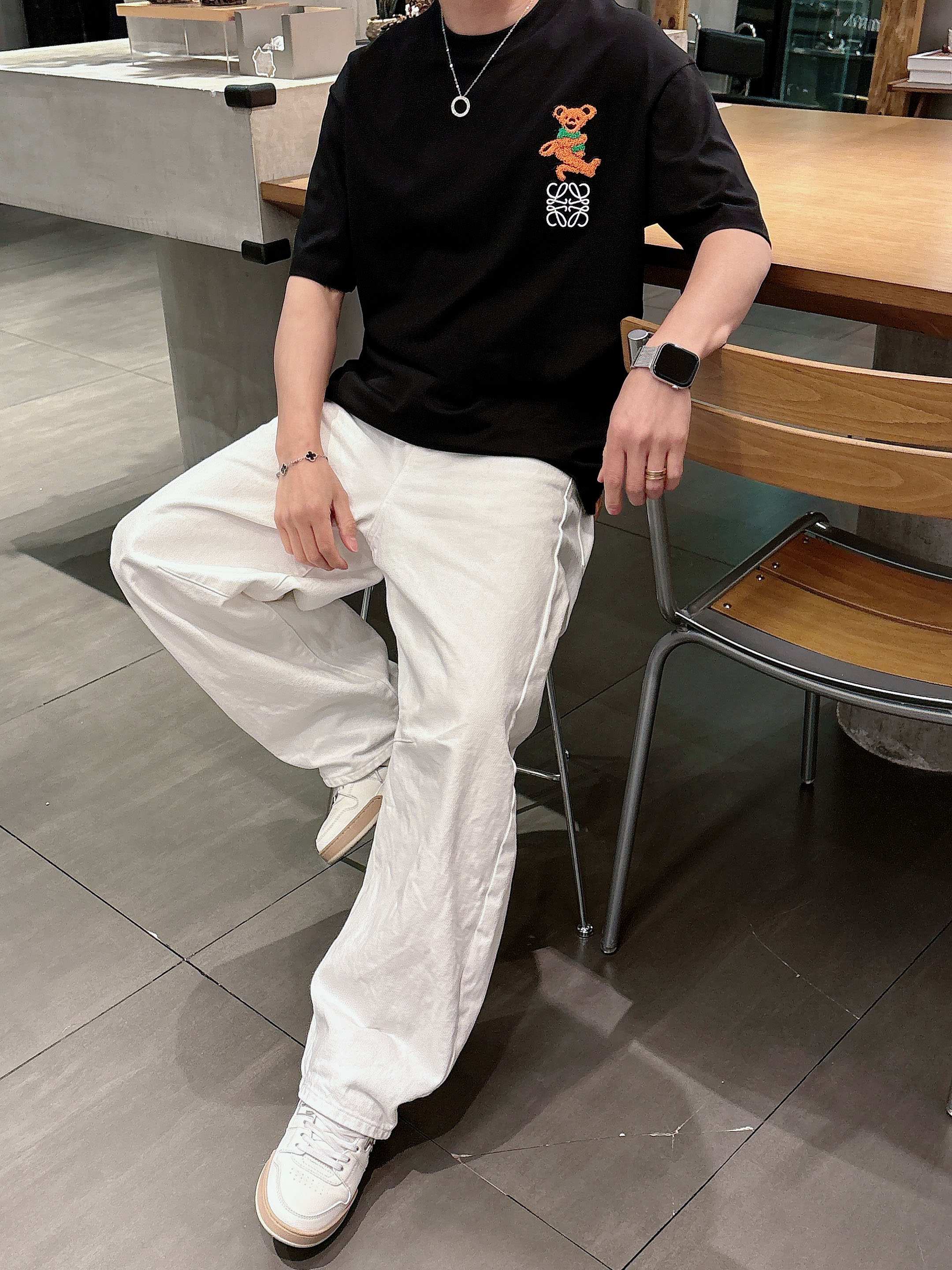 【 罗意威 2026春夏 · 高阶定制T恤】🔹 核心面料：秘鲁进口匹马棉 × 顶级丝光工艺🔹 核心体感：