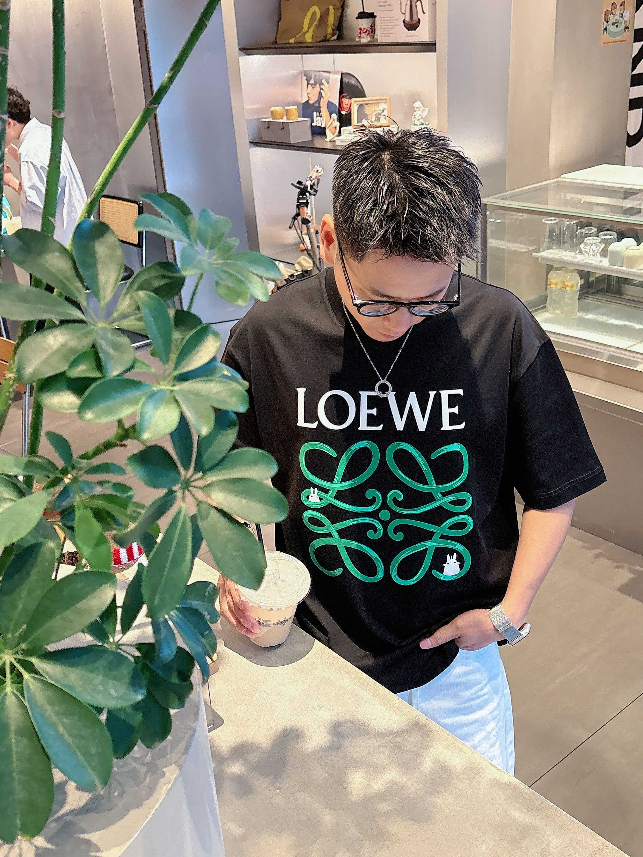 【 罗意威 2026春夏 · 高阶定制T恤】🔹 核心面料：秘鲁进口匹马棉 × 顶级丝光工艺🔹 核心体感：