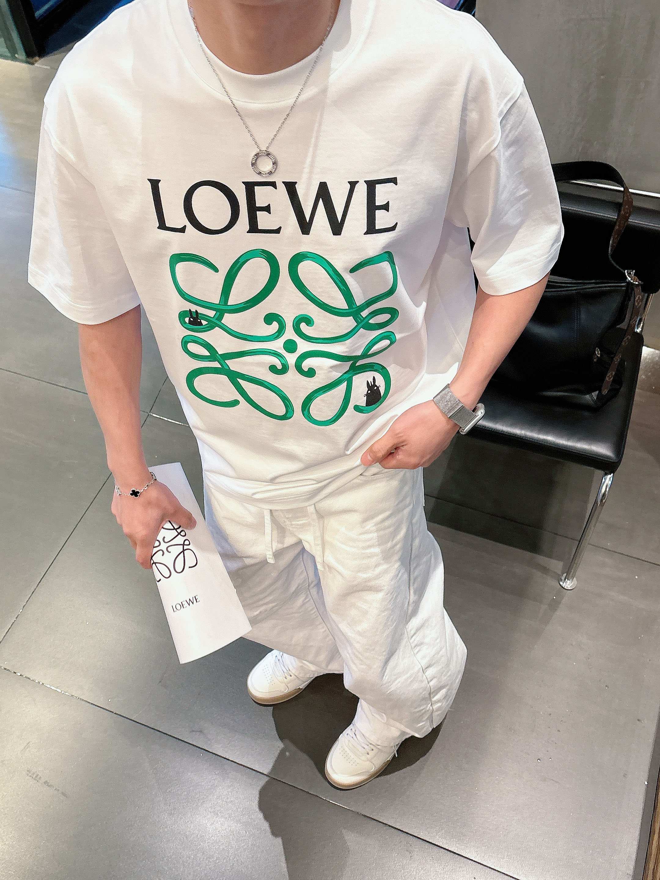 【 罗意威 2026春夏 · 高阶定制T恤】🔹 核心面料：秘鲁进口匹马棉 × 顶级丝光工艺🔹 核心体感：