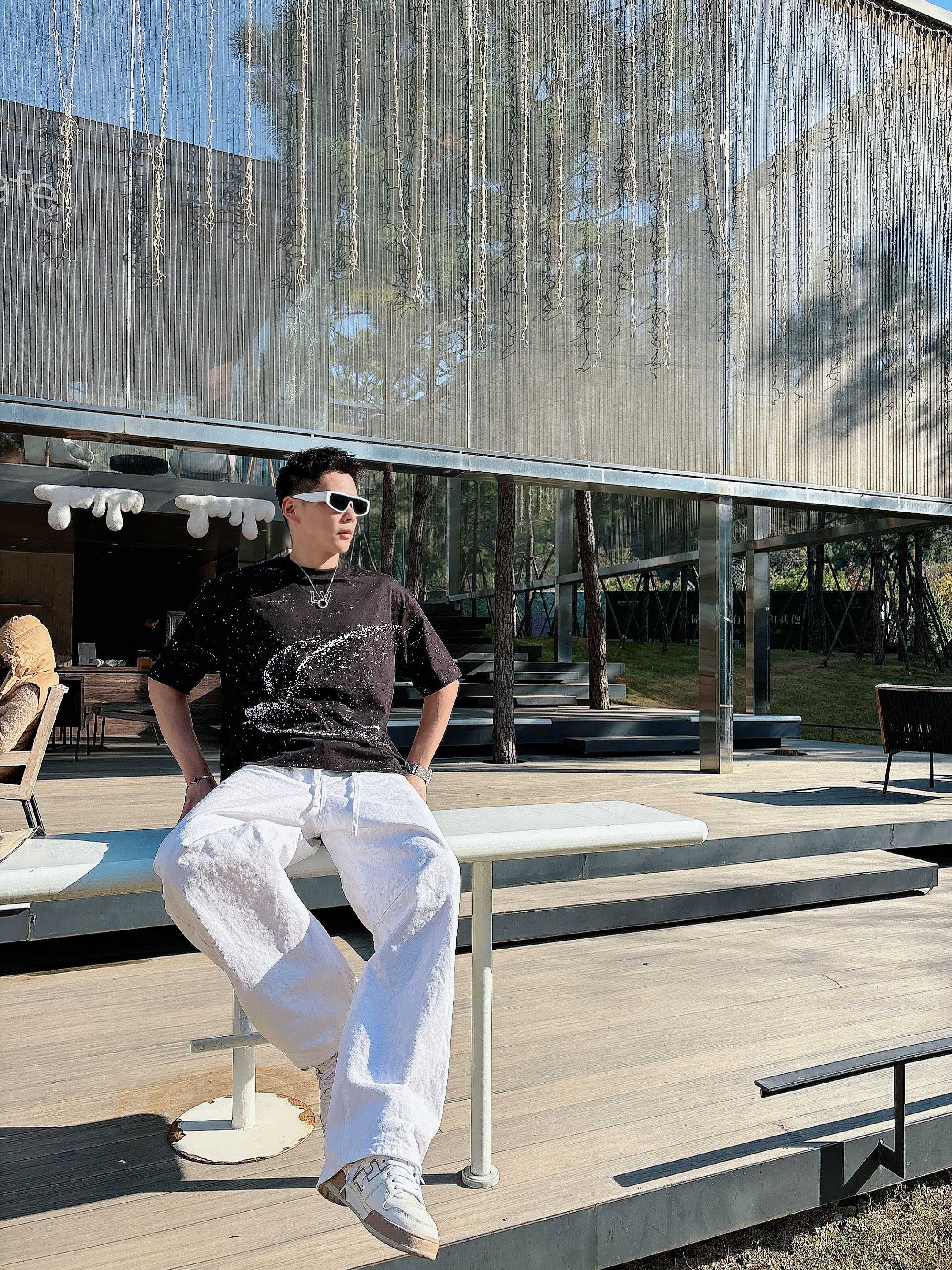 【 LV 2026春夏 · 高阶定制T恤】🔹 核心面料：秘鲁进口匹马棉 × 顶级丝光工艺🔹 核心体感：蚕