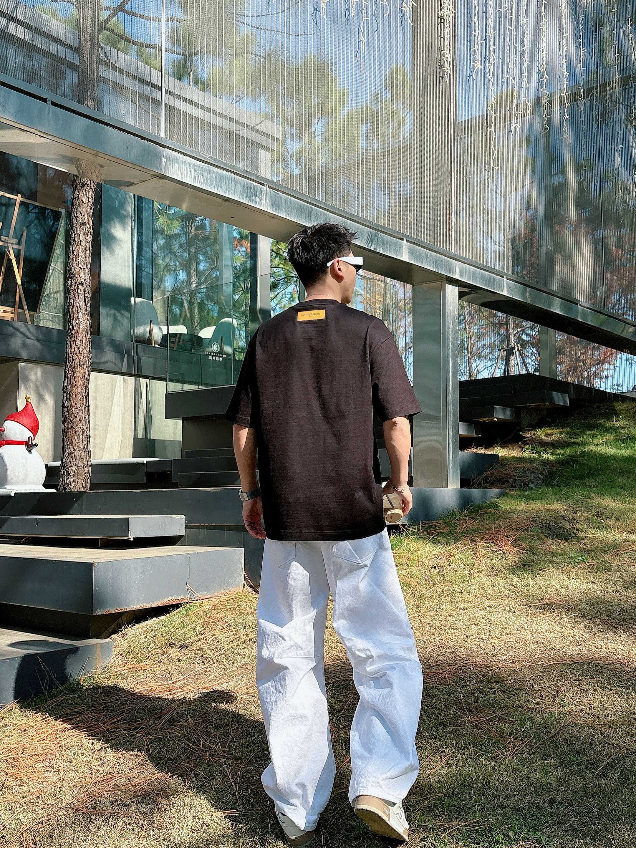 【 LV 2026春夏 · 高阶定制T恤】🔹 核心面料：秘鲁进口匹马棉 × 顶级丝光工艺🔹 核心体感：蚕