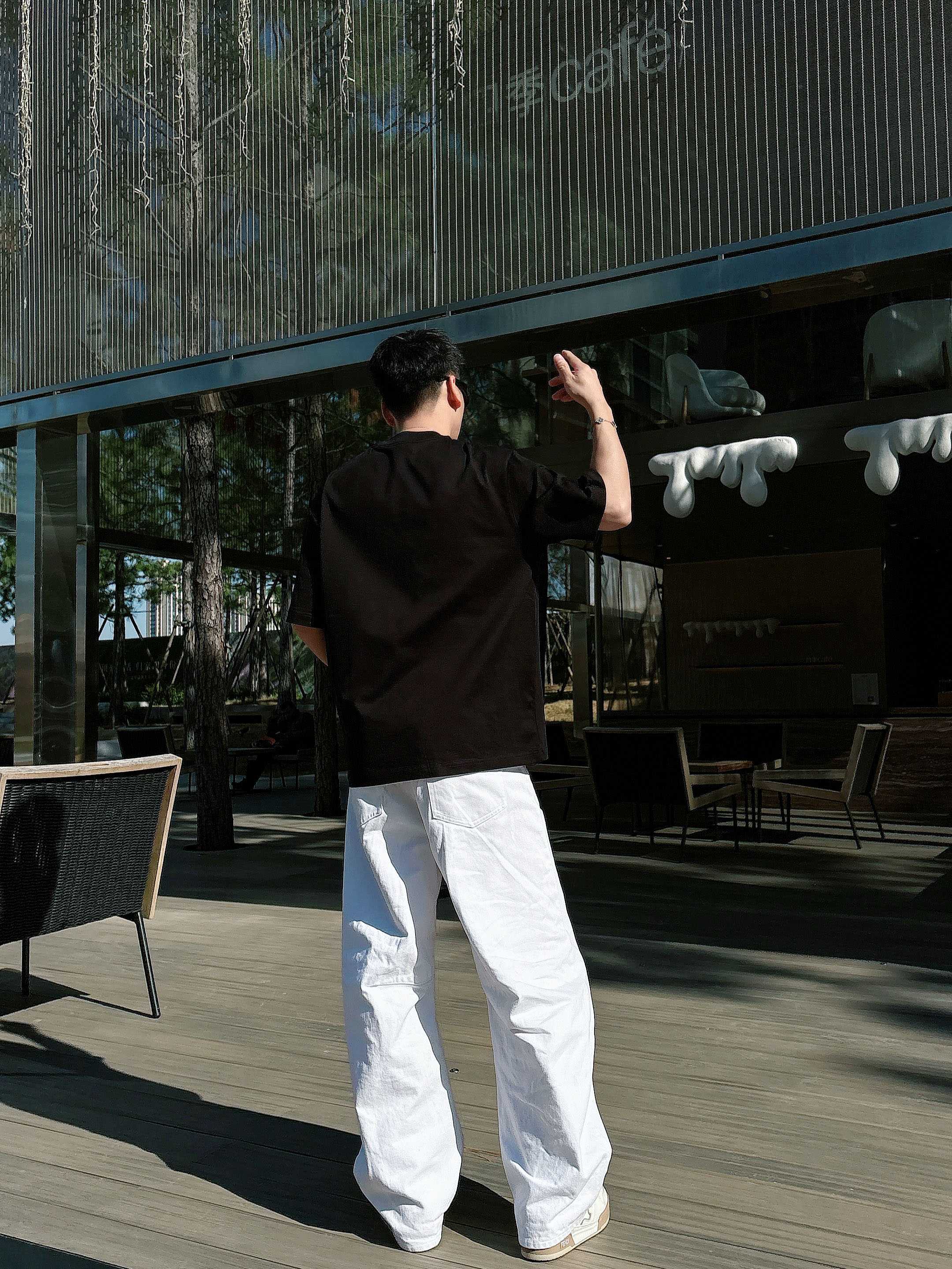 【 蒙口 2026春夏 · 高阶定制T恤】🔹 核心面料：秘鲁进口匹马棉 × 顶级丝光工艺🔹 核心体感：蚕