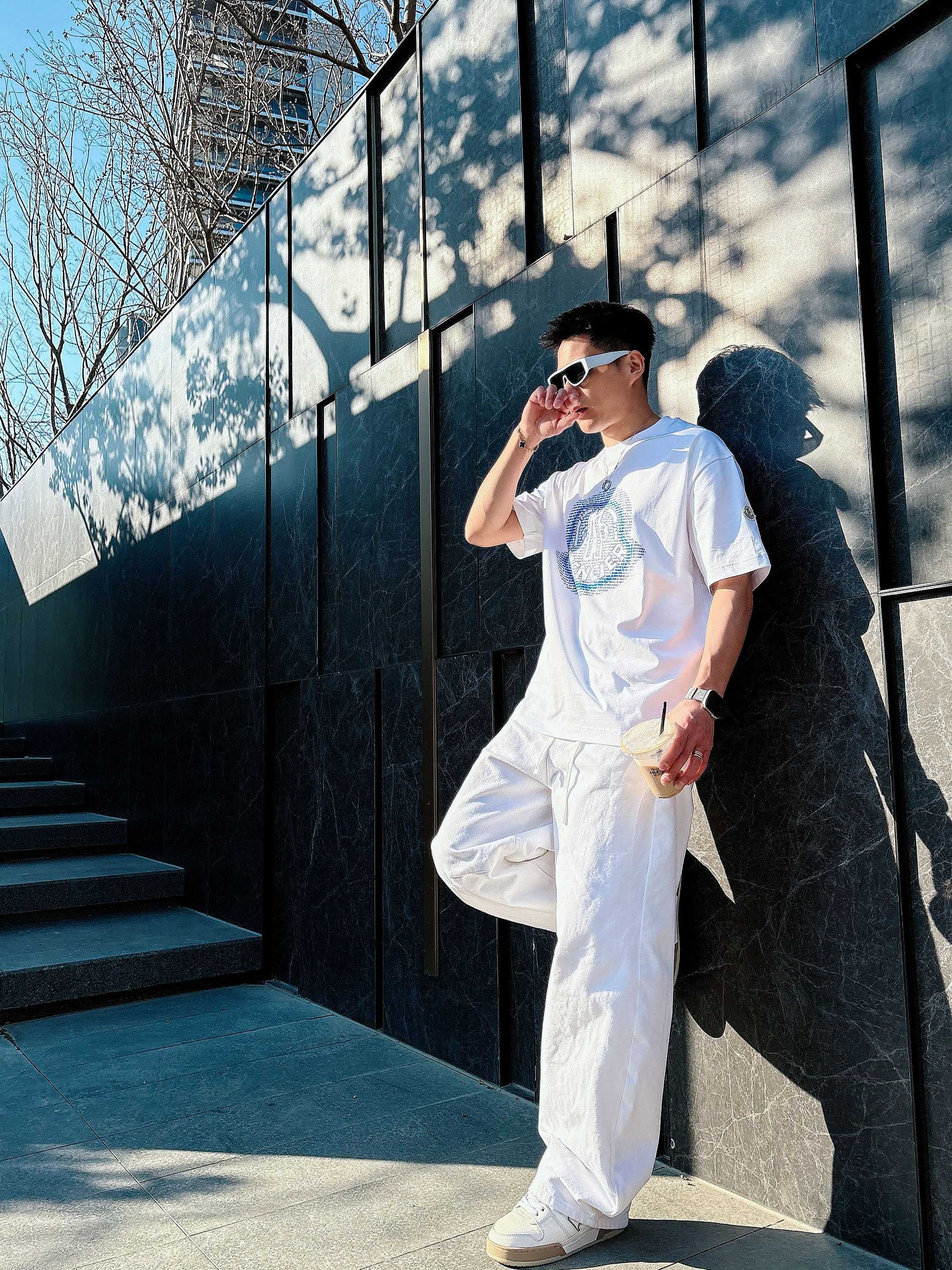 【 蒙口 2026春夏 · 高阶定制T恤】🔹 核心面料：秘鲁进口匹马棉 × 顶级丝光工艺🔹 核心体感：蚕