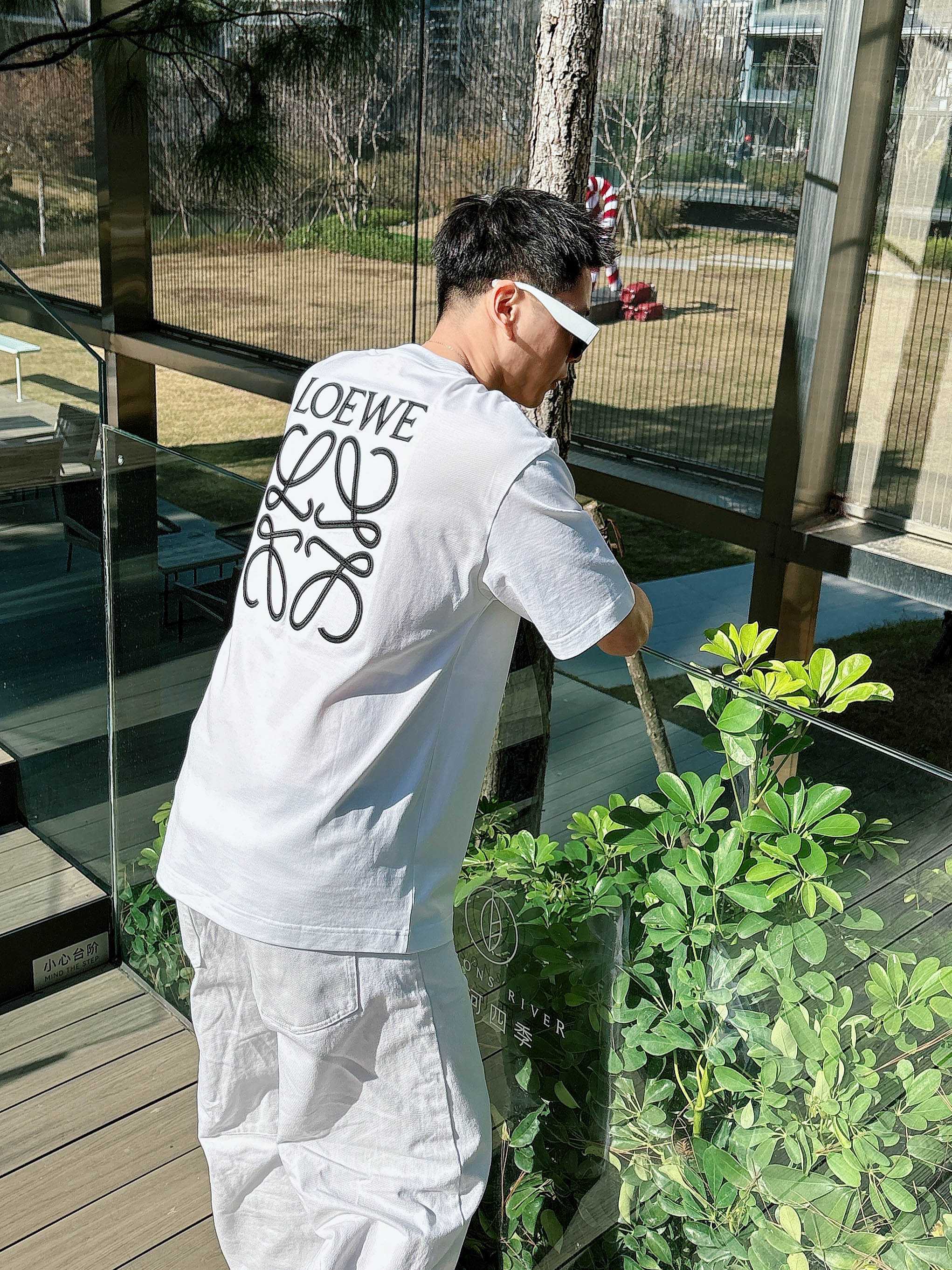 【 罗意威 2026春夏 · 高阶定制T恤】🔹 核心面料：秘鲁进口匹马棉 × 顶级丝光工艺🔹 核心体感：