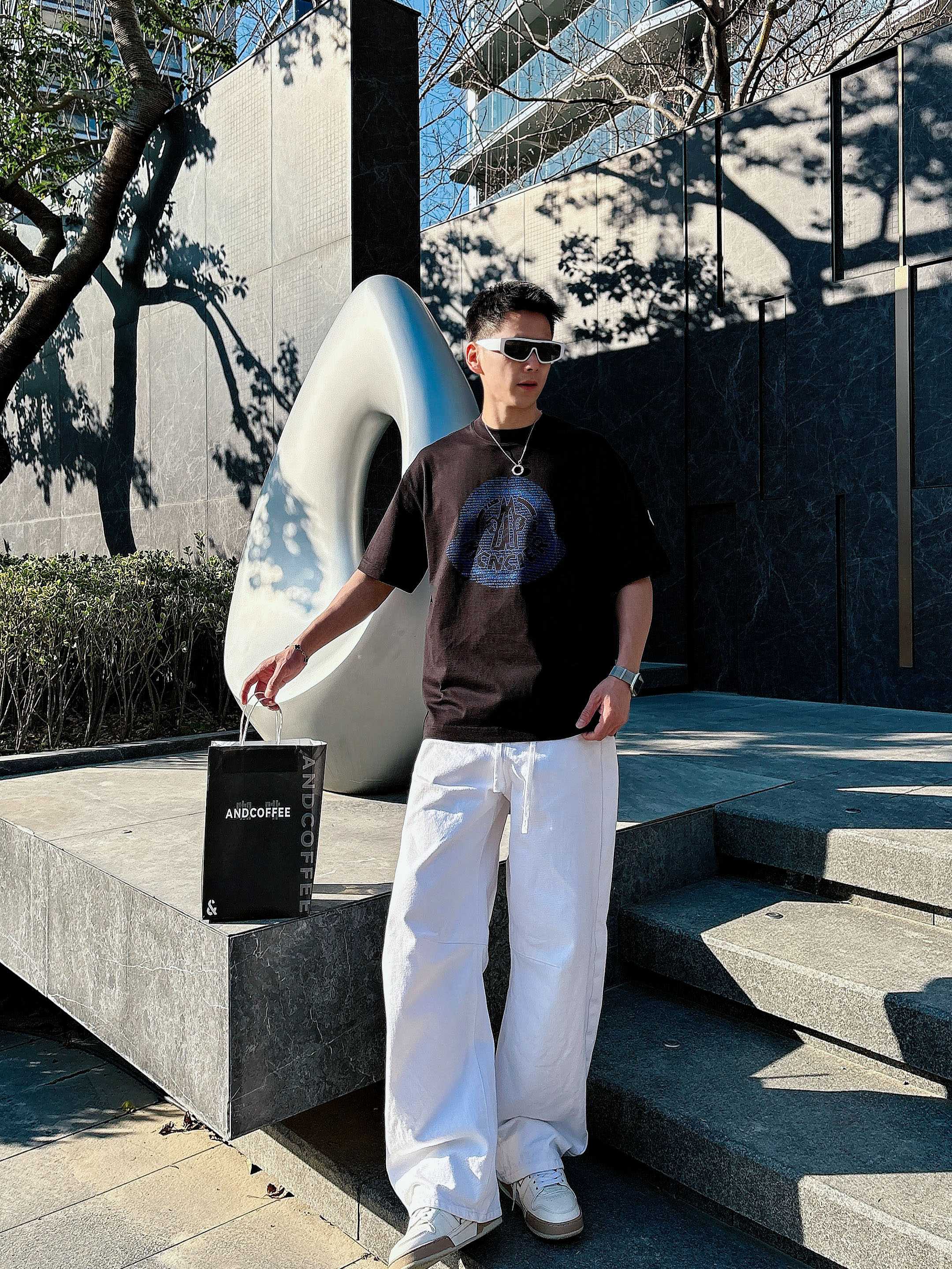 【 蒙口 2026春夏 · 高阶定制T恤】🔹 核心面料：秘鲁进口匹马棉 × 顶级丝光工艺🔹 核心体感：蚕