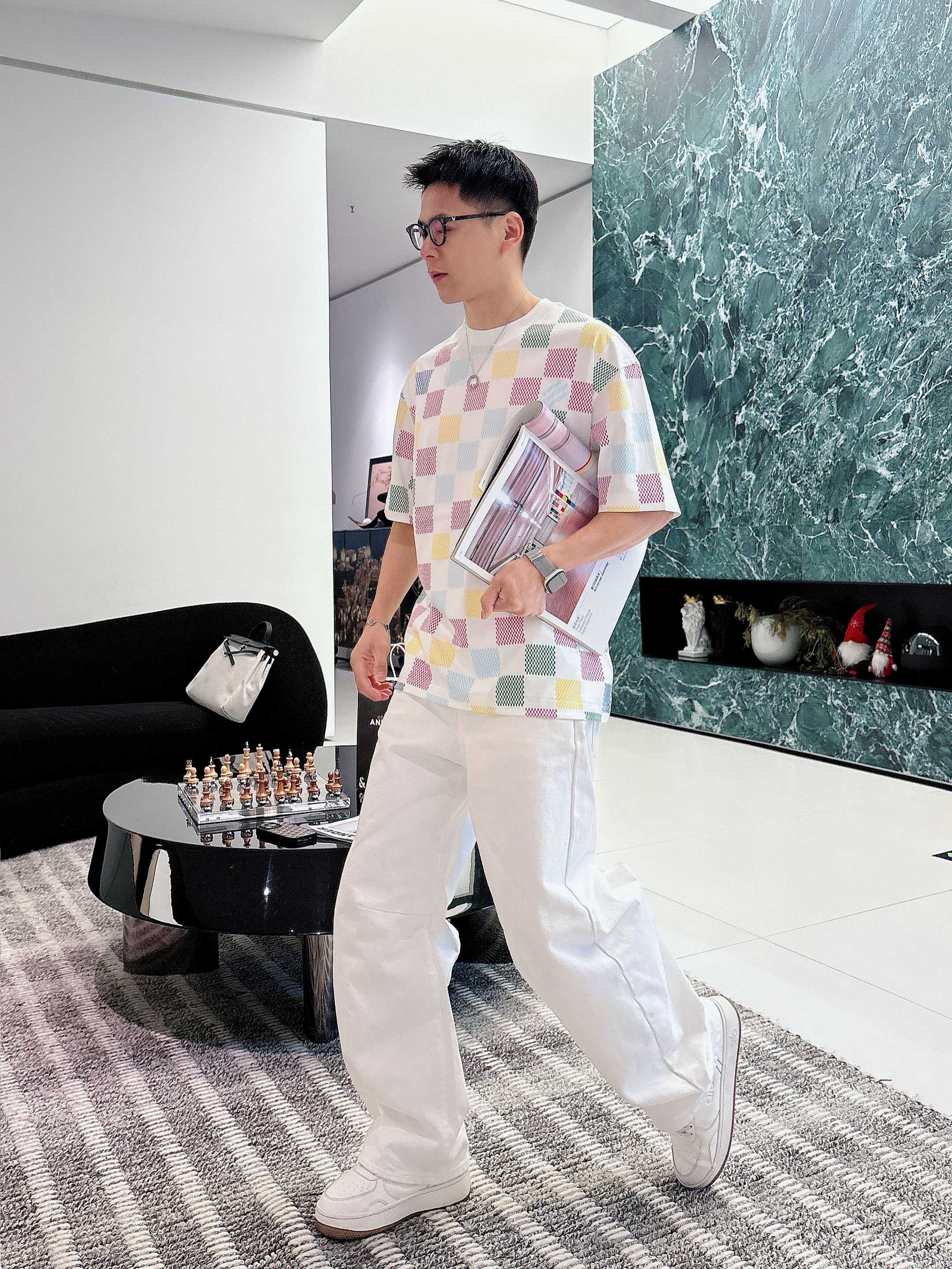 【  LV  2026春夏 · 高阶定制T恤】🔹 核心面料：秘鲁进口匹马棉 × 顶级丝光工艺🔹 核心体感