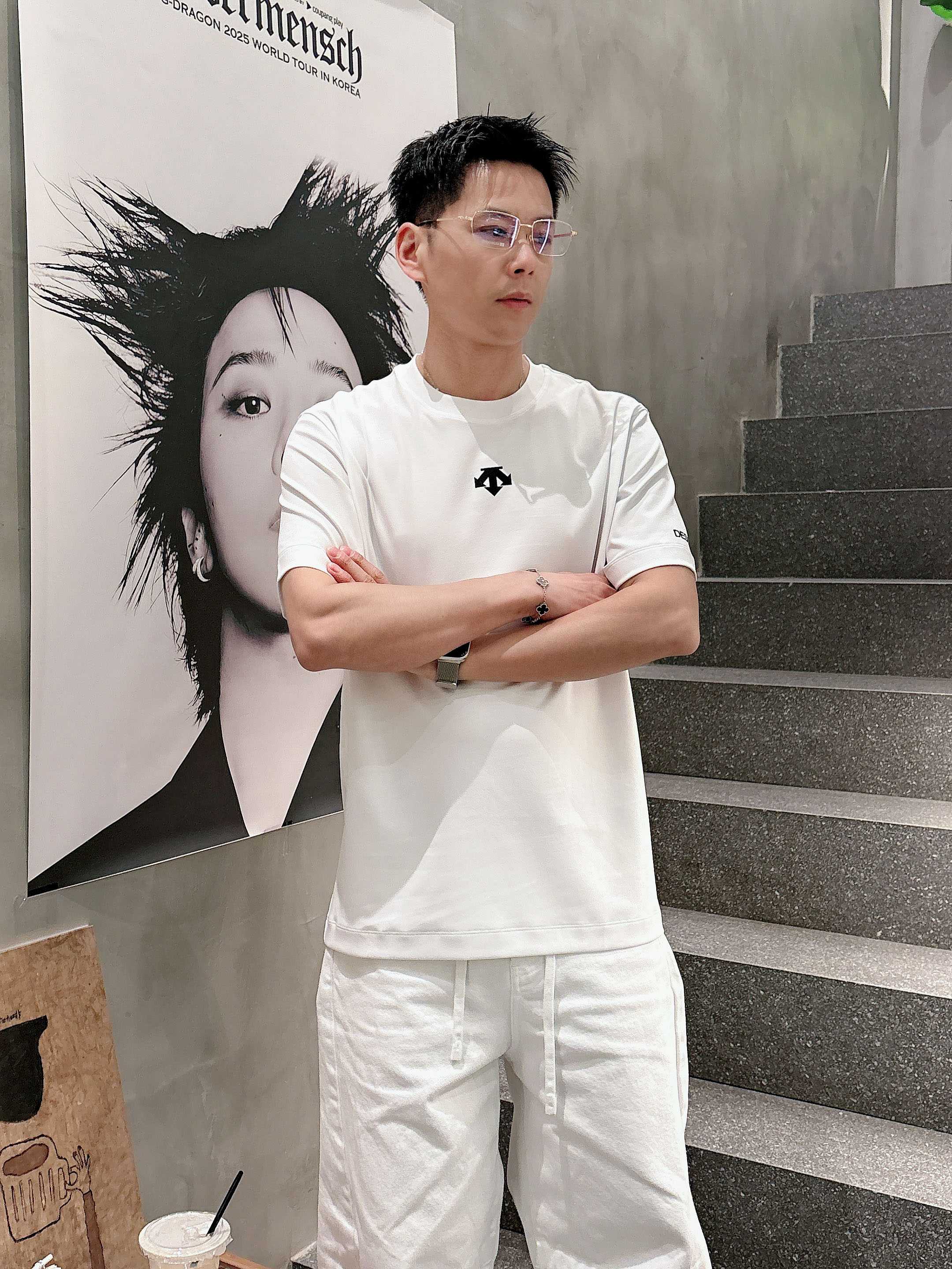 【 迪桑特 2026春夏 · 高阶定制T恤】🔹 核心面料：秘鲁进口匹马棉 × 顶级丝光工艺🔹 核心体感：