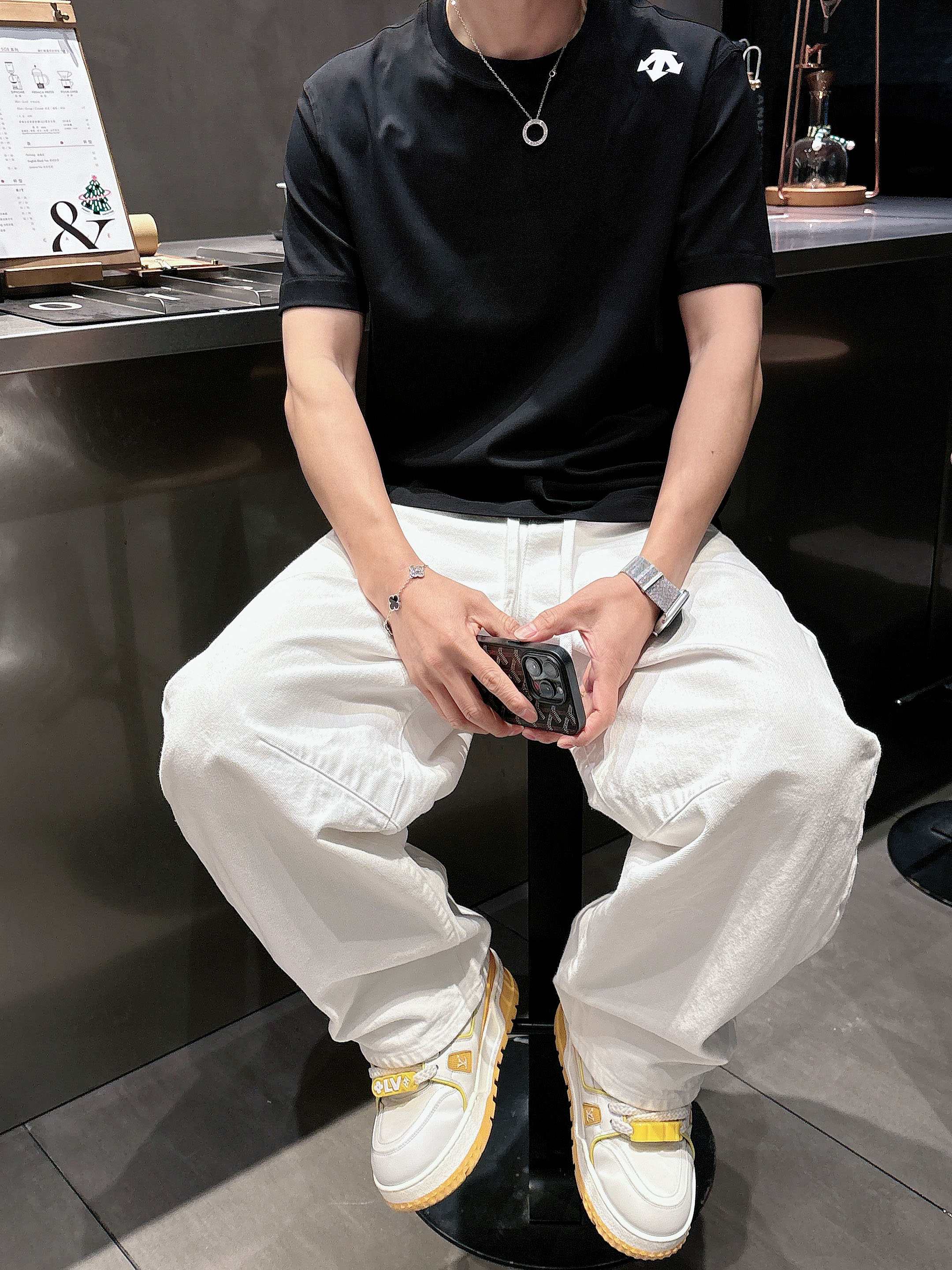 【 迪桑特 2026春夏 · 高阶定制T恤】🔹 核心面料：秘鲁进口匹马棉 × 顶级丝光工艺🔹 核心体感：