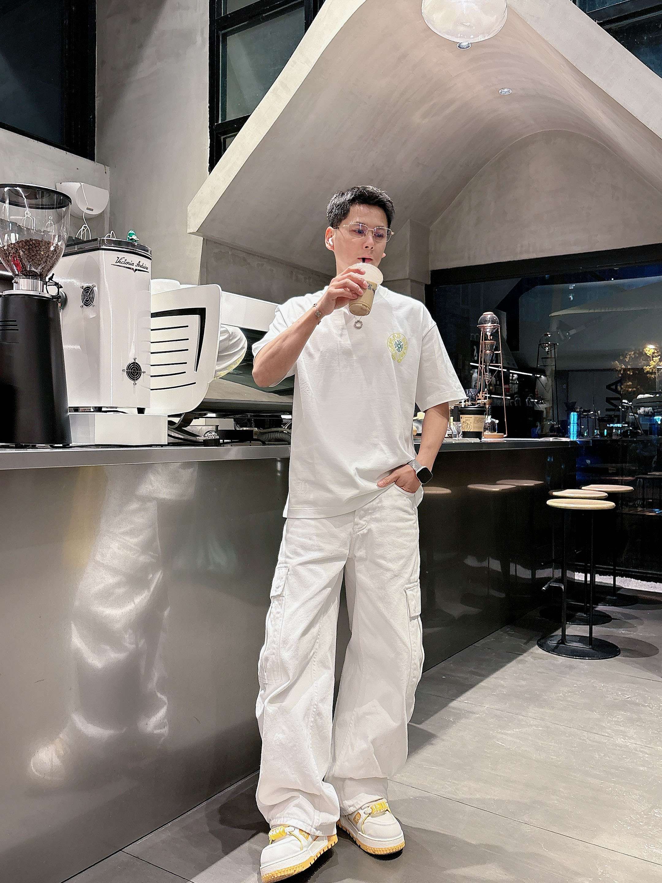 【 克罗心 2026春夏 · 高阶定制T恤】🔹 核心面料：秘鲁进口匹马棉 × 顶级丝光工艺🔹 核心体感：