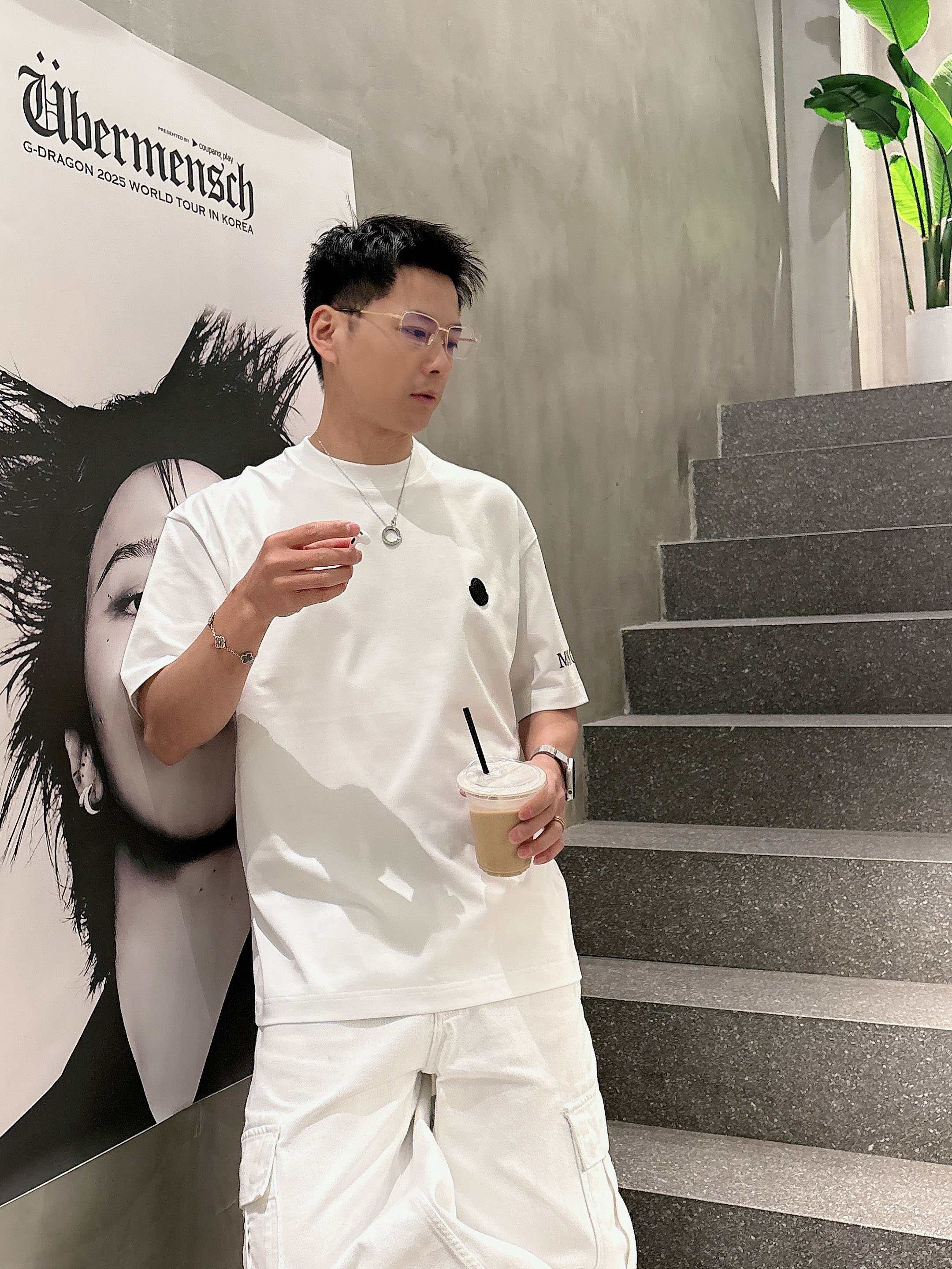 【 蒙口 2026春夏 · 高阶定制T恤】🔹 核心面料：秘鲁进口匹马棉 × 顶级丝光工艺🔹 核心体感：蚕