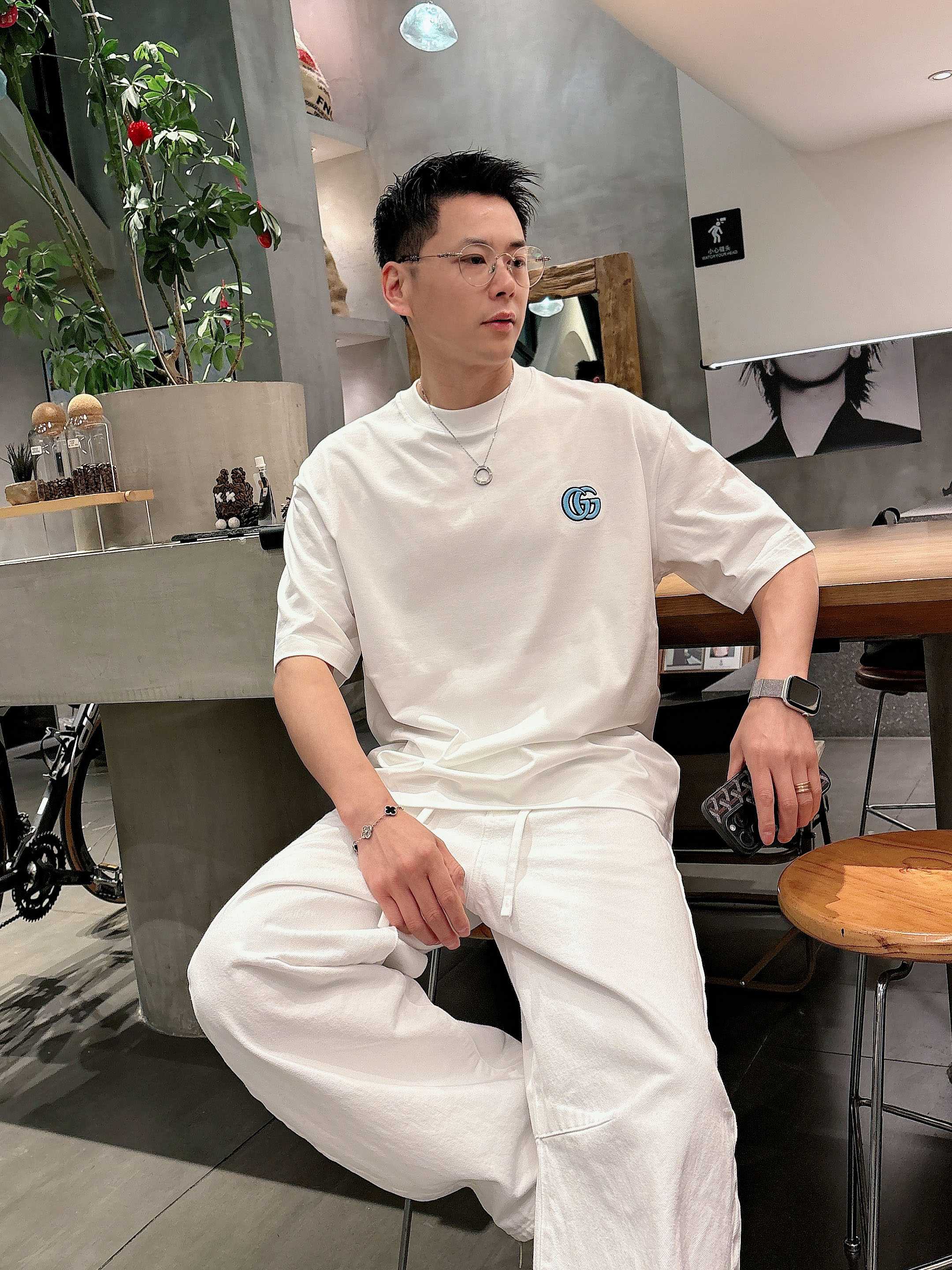 【 古驰 2026春夏 · 高阶定制T恤】🔹 核心面料：秘鲁进口匹马棉 × 顶级丝光工艺🔹 核心体感：蚕
