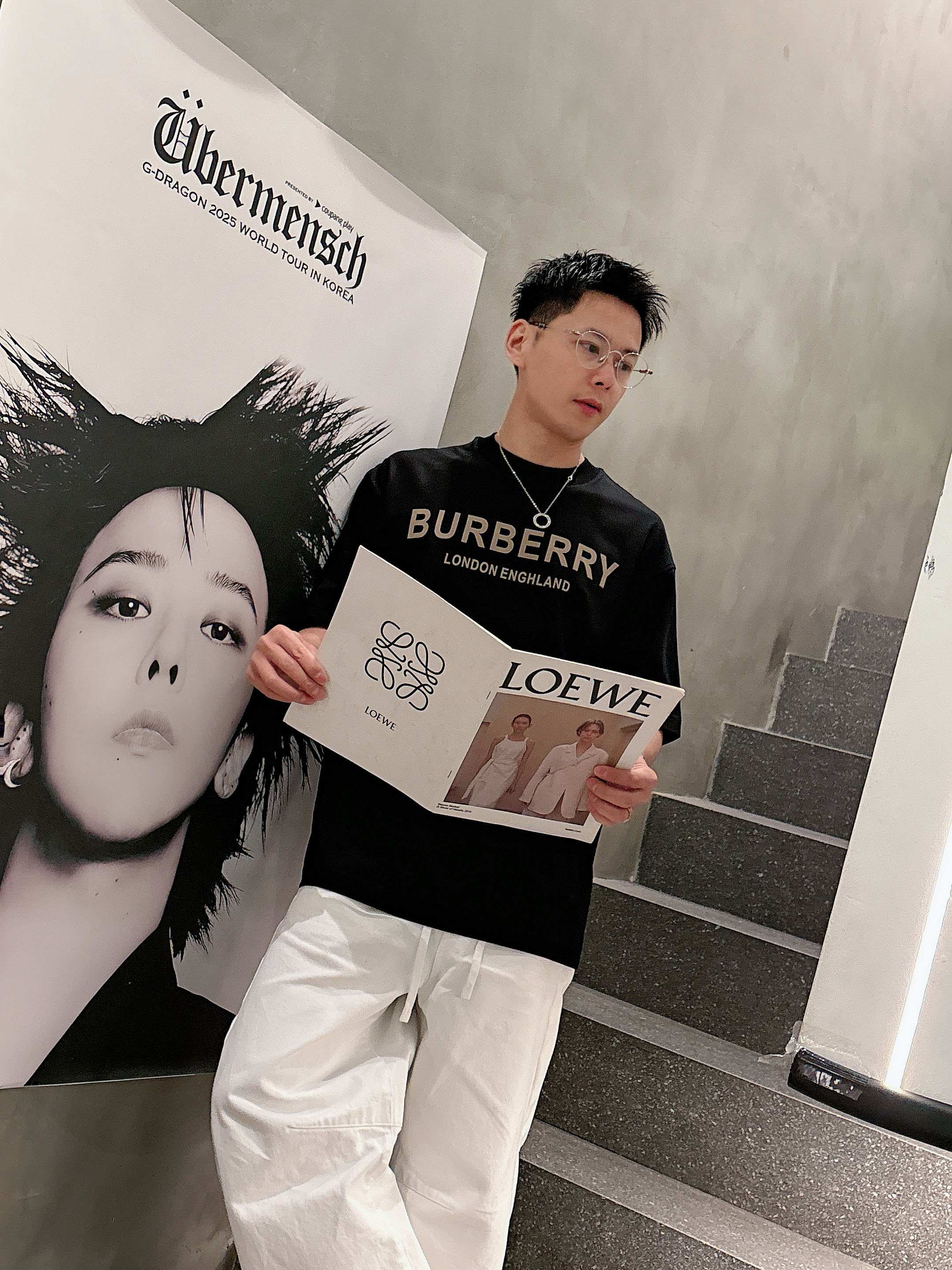 【 巴宝莉 2026春夏 · 高阶定制T恤】🔹 核心面料：秘鲁进口匹马棉 × 顶级丝光工艺🔹 核心体感：