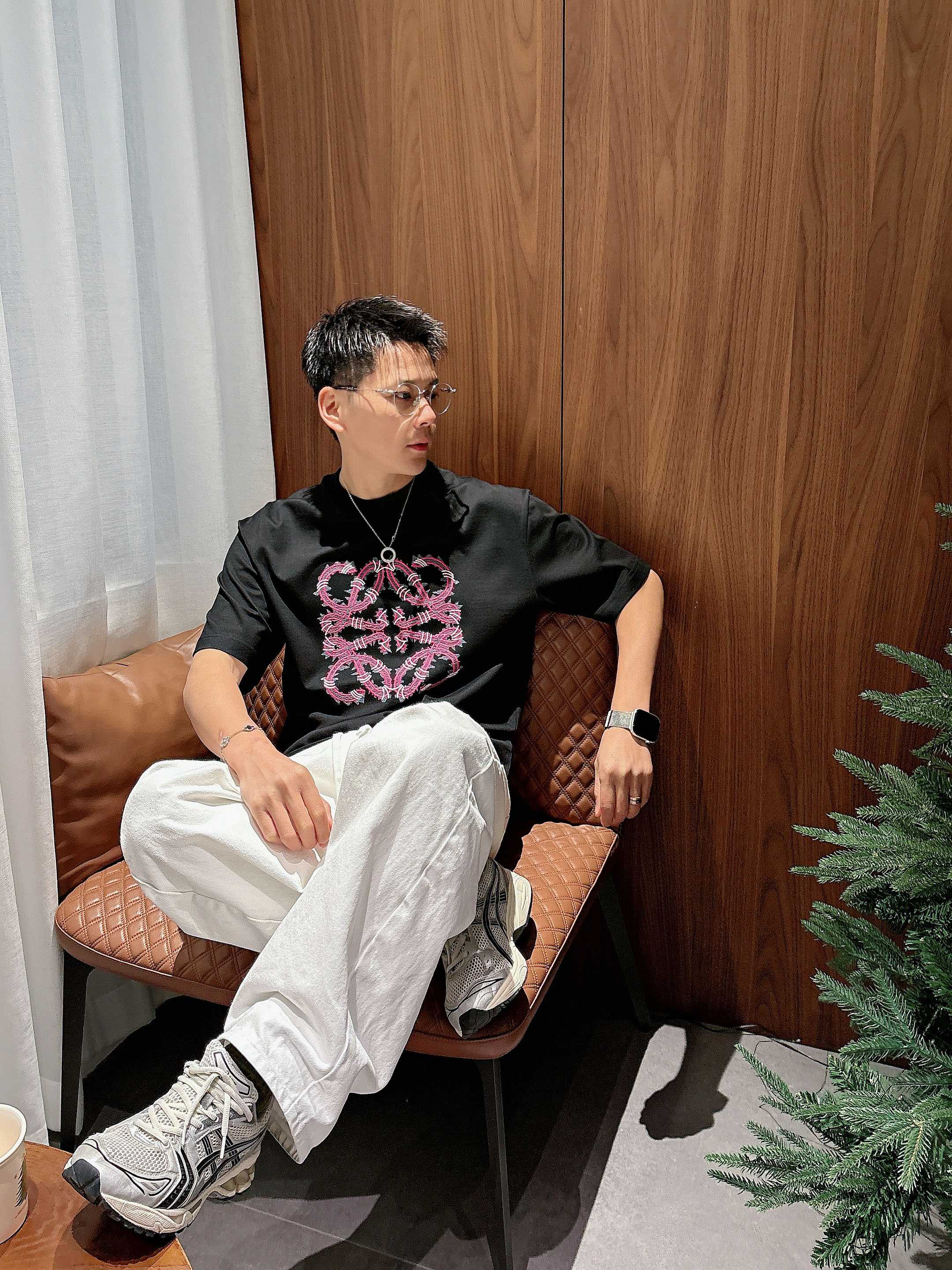 【 罗意威 2026春夏 · 高阶定制T恤】🔹 核心面料：秘鲁进口匹马棉 × 顶级丝光工艺🔹 核心体感：