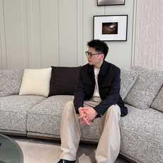 2026秋冬新款棉服冲锋衣,配备原版五金,选用G‑TEX功能性面料,拥有优秀的防风防水表现。压胶密封口袋,帽口支持调节, 2026秋冬新款棉服冲锋衣,配备原版五金,选用G‑TEX功能性面料,拥有优秀的防风防水表现。压胶密封口袋,帽口支持调节,