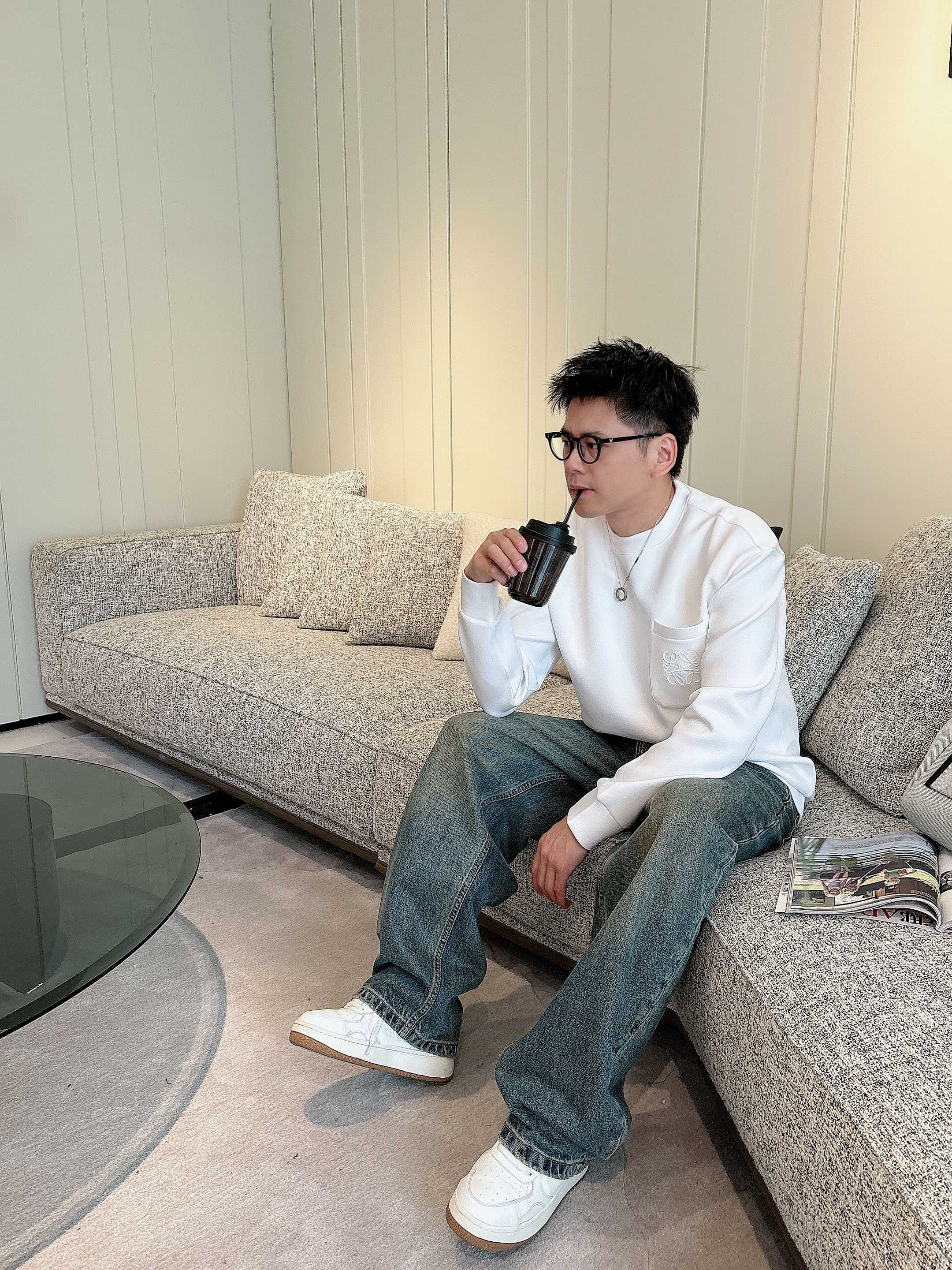 2026ss早秋最新款休闲打底 高端品质 版型面料五金都是专柜1:1定制 面料是用的100%液氨空气层棉面料 身上帅气有 2026ss早秋最新款休闲打底 高端品质 版型面料五金都是专柜1:1定制 面料是用的100%液氨空气层棉面料 身上帅气有