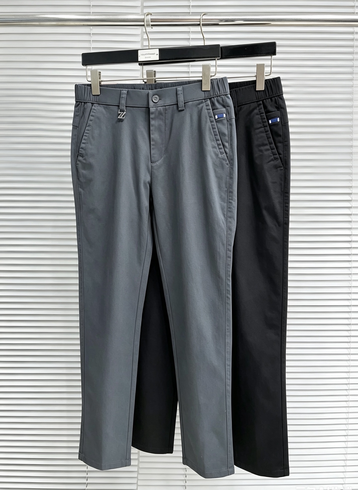 NO:916420,Zegna casual pants, trousers 2025SS autumn and winter new style, special fabric for advanced custom pants, customized original hardware, heavy craftsmanship, fine lathe wiring, customized fabric, soft and comfortable, significant texture, exquisite accessories, great upper body effect, complete three standards, standard size 29-40, no 35,,zegna,19860909杰尼亚 休闲裤 西裤2025SS秋冬新款 高级定制裤子专用面料 定制原版五金 重工工艺打造 车工走线精细 定制面料 柔软舒适 质感显著 辅料精美 上身效果超赞 三标齐全 标准尺码29-40,无35,,zegna,,Men's clothing