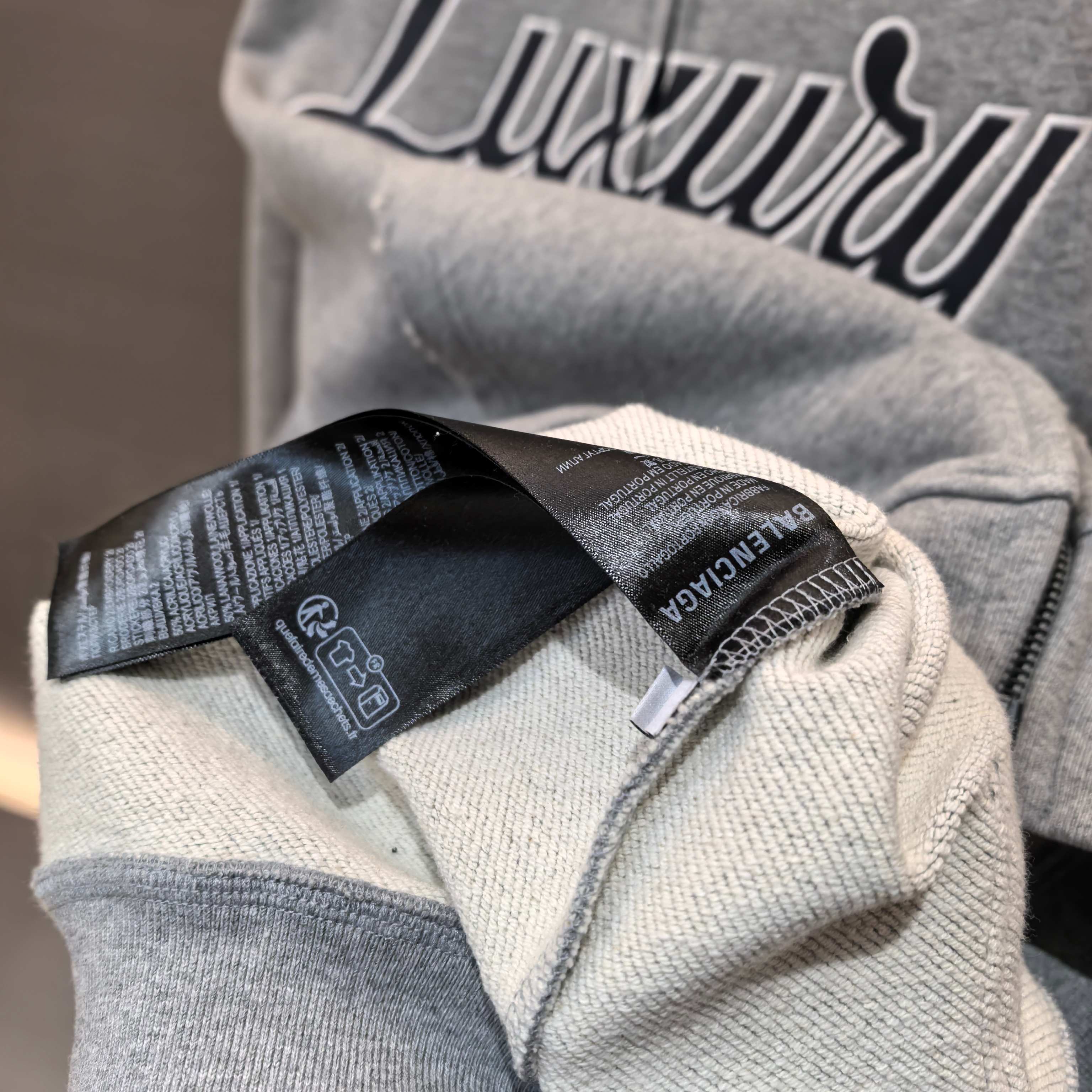 Balenciaga Luxury Embroidered Gray Zip-Up Hoodie 7 a1757151892369 0371