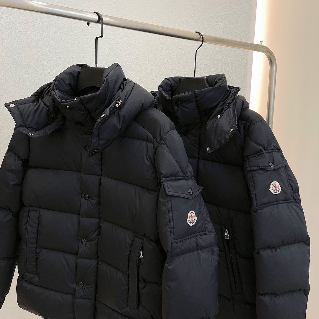 Guangzhou high-end Maya matte Moncler jackets.Durable, lightweight, warm, detachable hood. Matte black, versatile.-Big cat