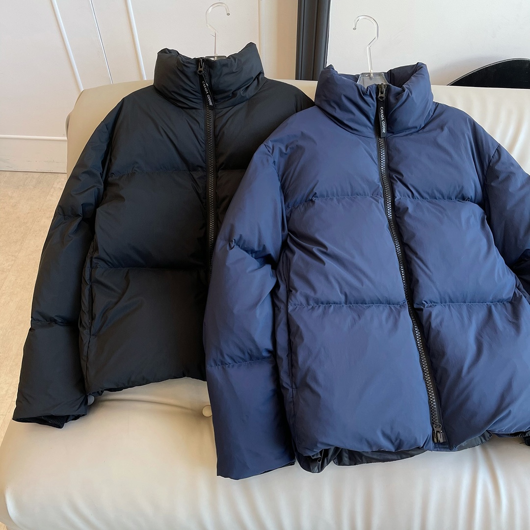 Canada Goose Lawrence short style, unisex. Classic black, embroidered logo. Fashionable, warm with 90% duck down (300g). Soft, water-resistant.-Big cat