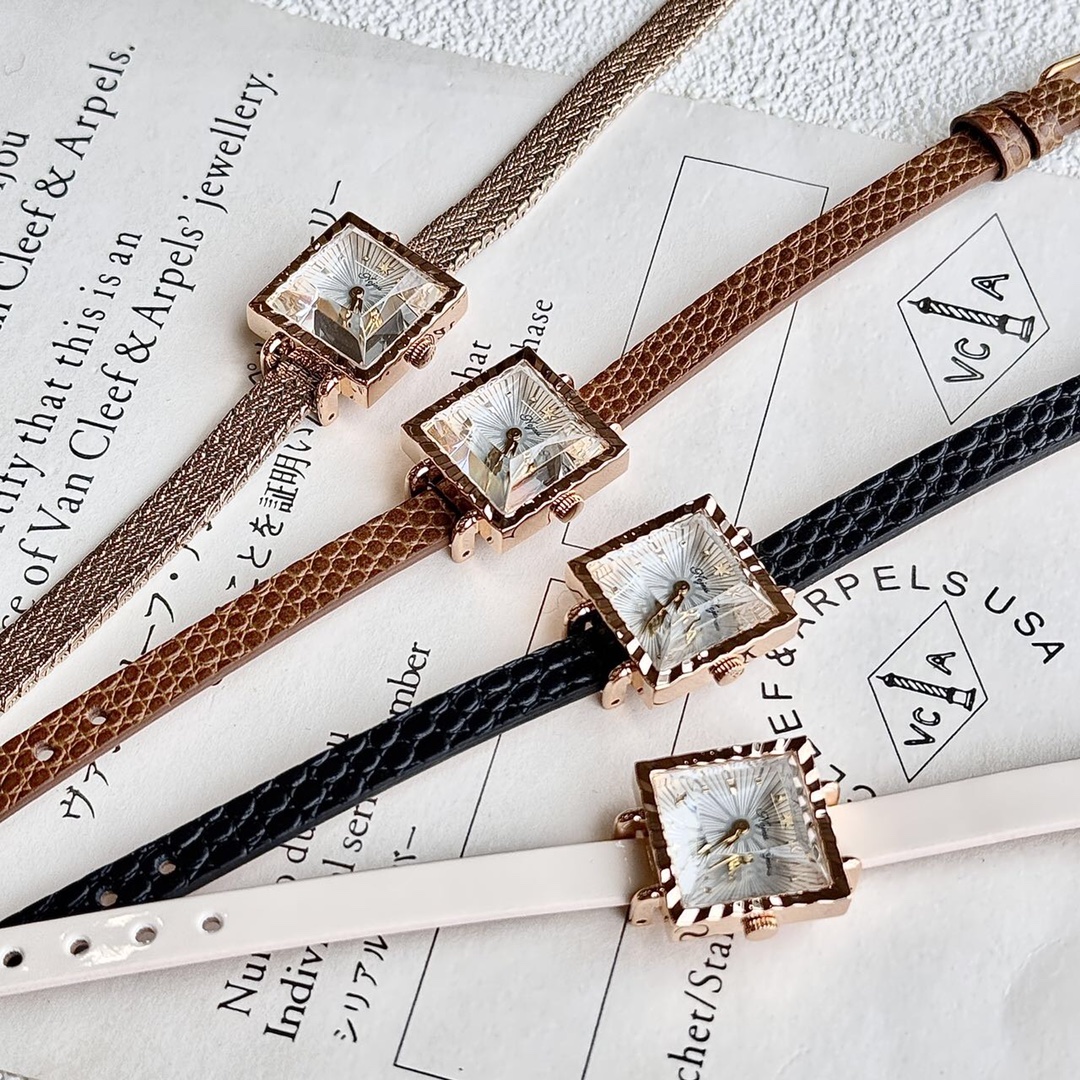 Designed for versatile personalization, this timepiece features intercha - Comprehensive 4